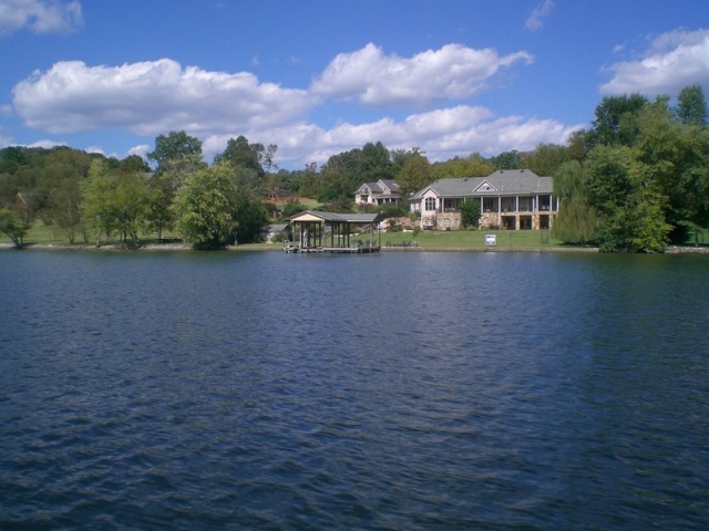 Knoxville Lake Homes for Sale