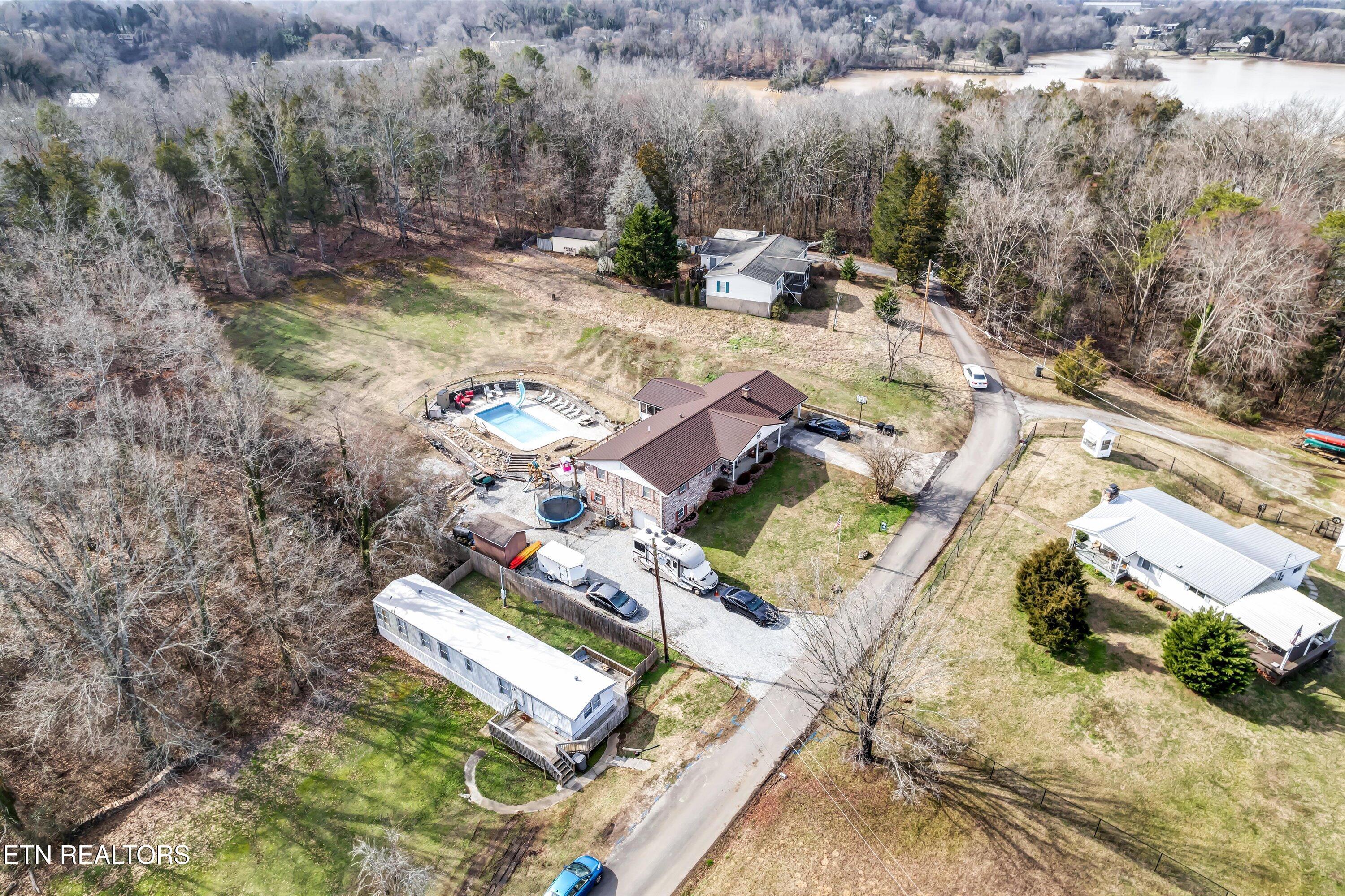 3415 Lakeshore Church Rd, Louisville, TN - Fort Loudoun and Tellico Lake Real Estate - Image# 45