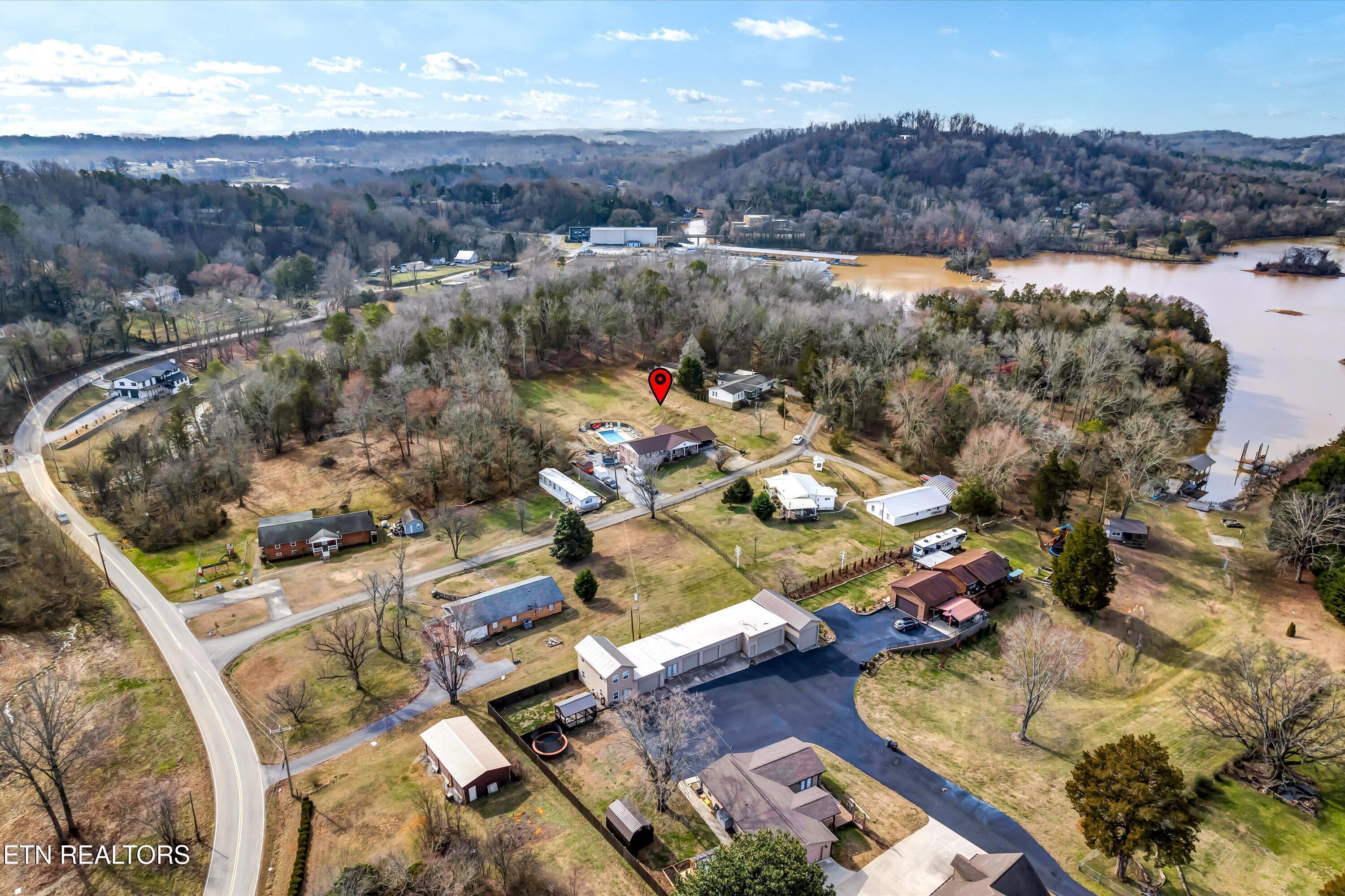 3415 Lakeshore Church Rd, Louisville, TN - Fort Loudoun and Tellico Lake Real Estate - Image# 51