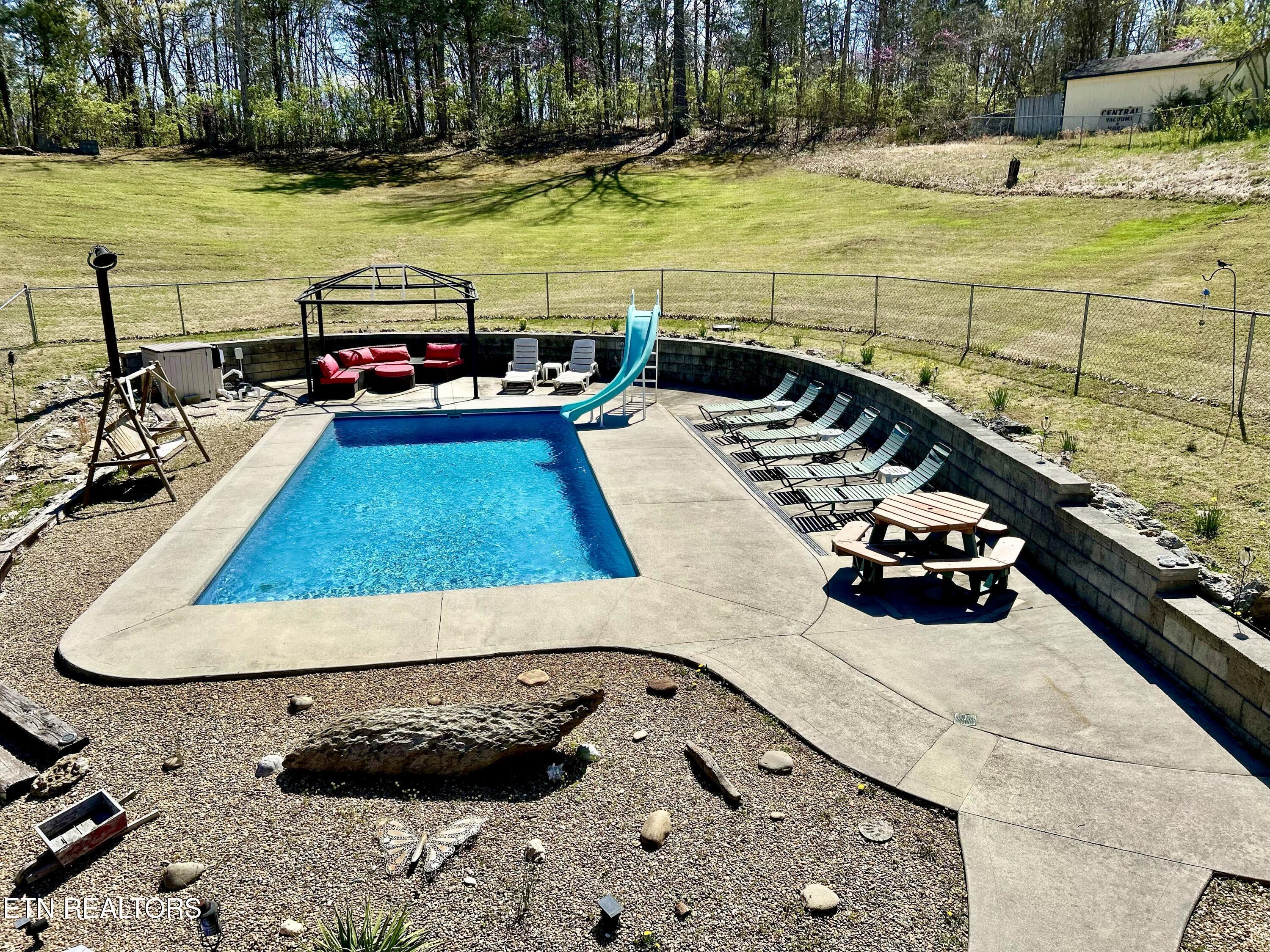 3415 Lakeshore Church Rd, Louisville, TN - Fort Loudoun and Tellico Lake Real Estate - Image# 46