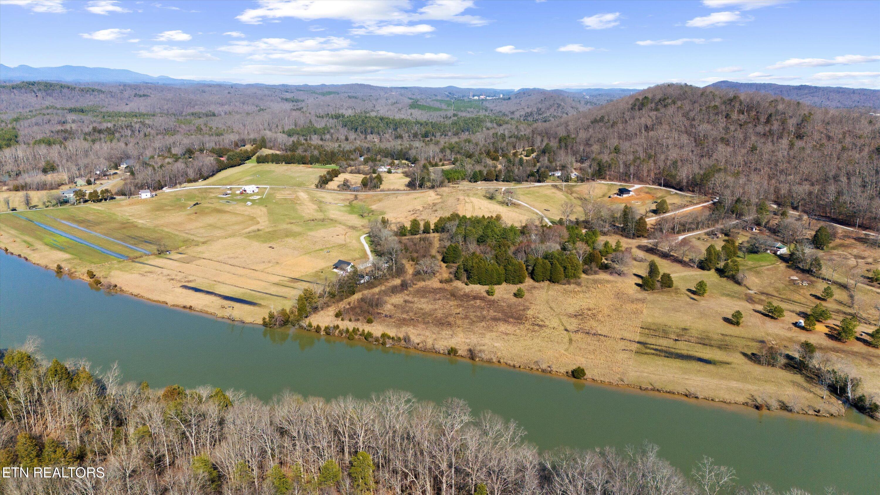 331 Blackburn Lane, Lenoir City, TN - Fort Loudoun and Tellico Lake Real Estate - Image# 3