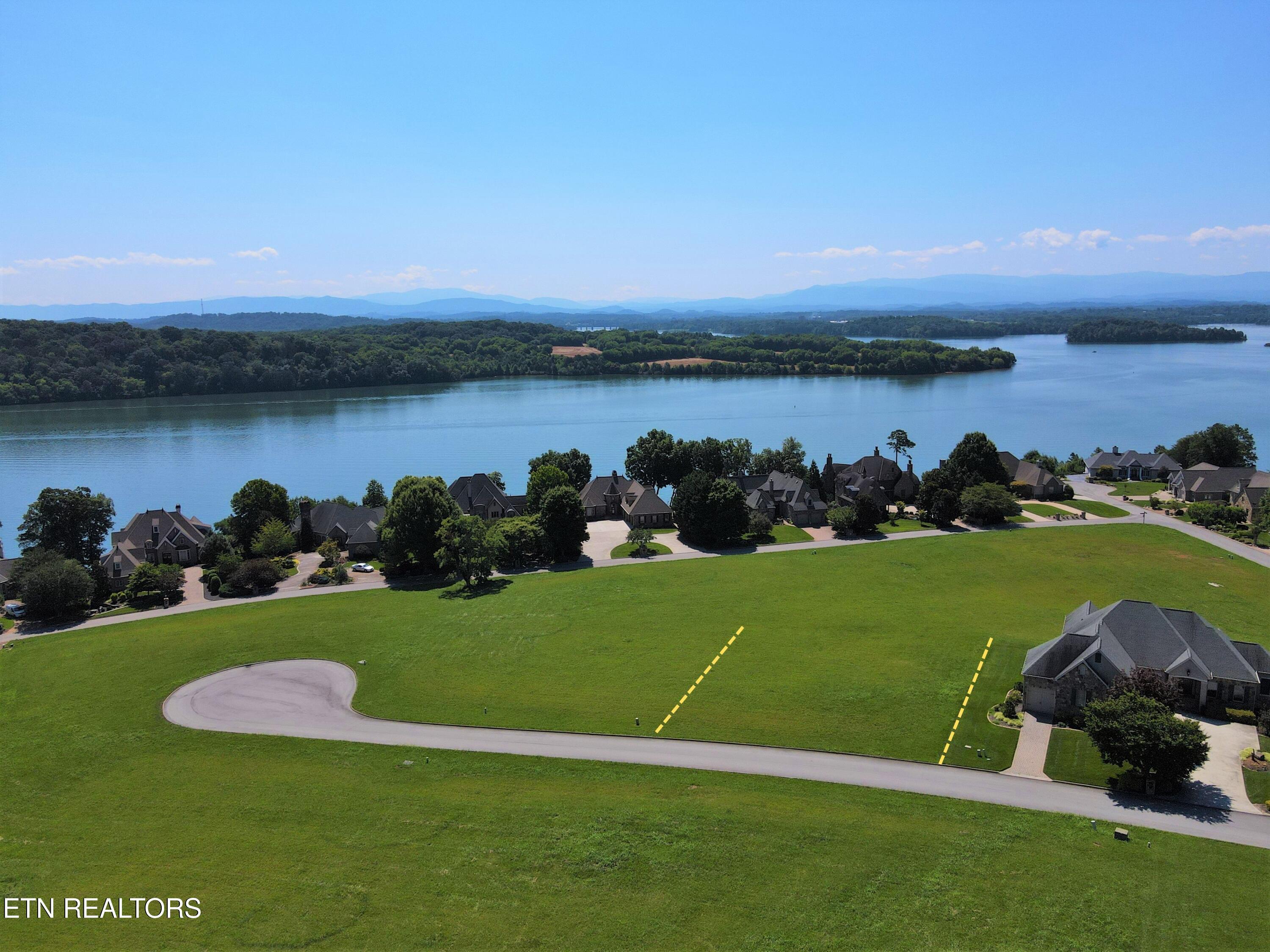 220 Gold Finch Lane, Vonore, TN - Fort Loudoun and Tellico Lake Real Estate - Image# 3
