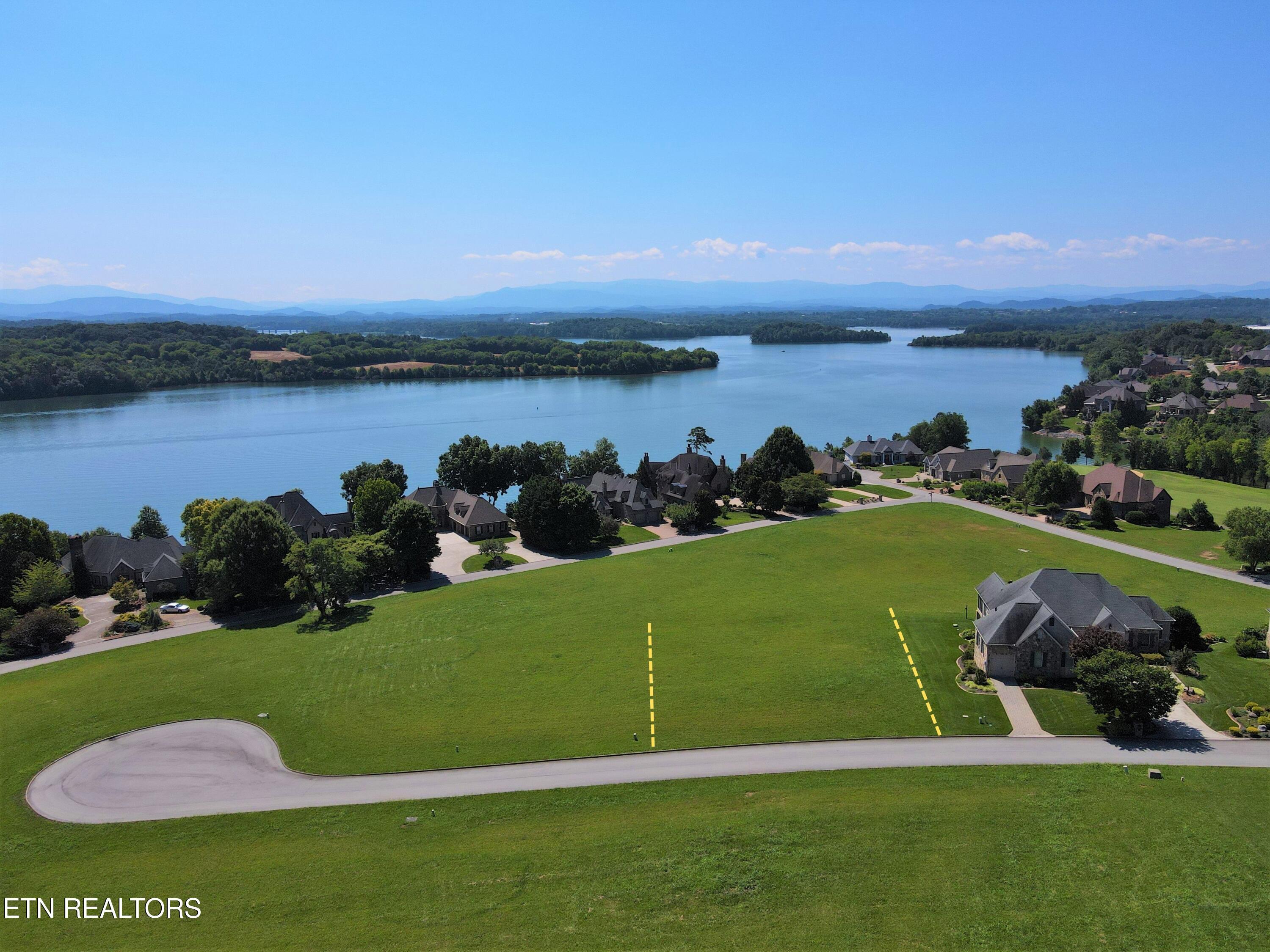 220 Gold Finch Lane, Vonore, TN - Fort Loudoun and Tellico Lake Real Estate - Image# 4
