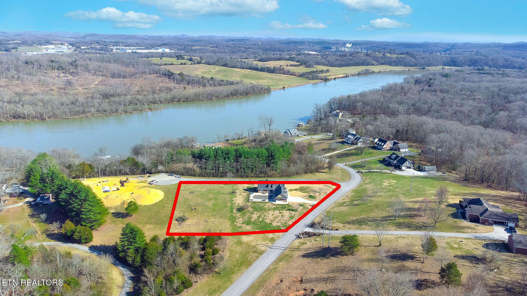 111 & 121 Riesling Court, Loudon, TN - Fort Loudoun and Tellico Lake Real Estate - Image# 8