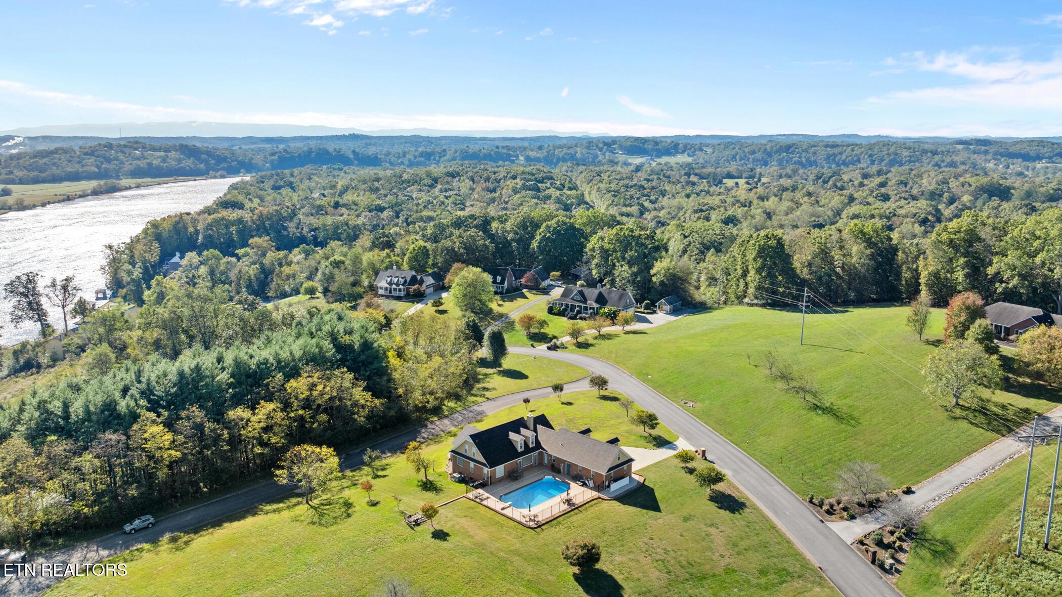 111 & 121 Riesling Court, Loudon, TN - Fort Loudoun and Tellico Lake Real Estate - Image# 45