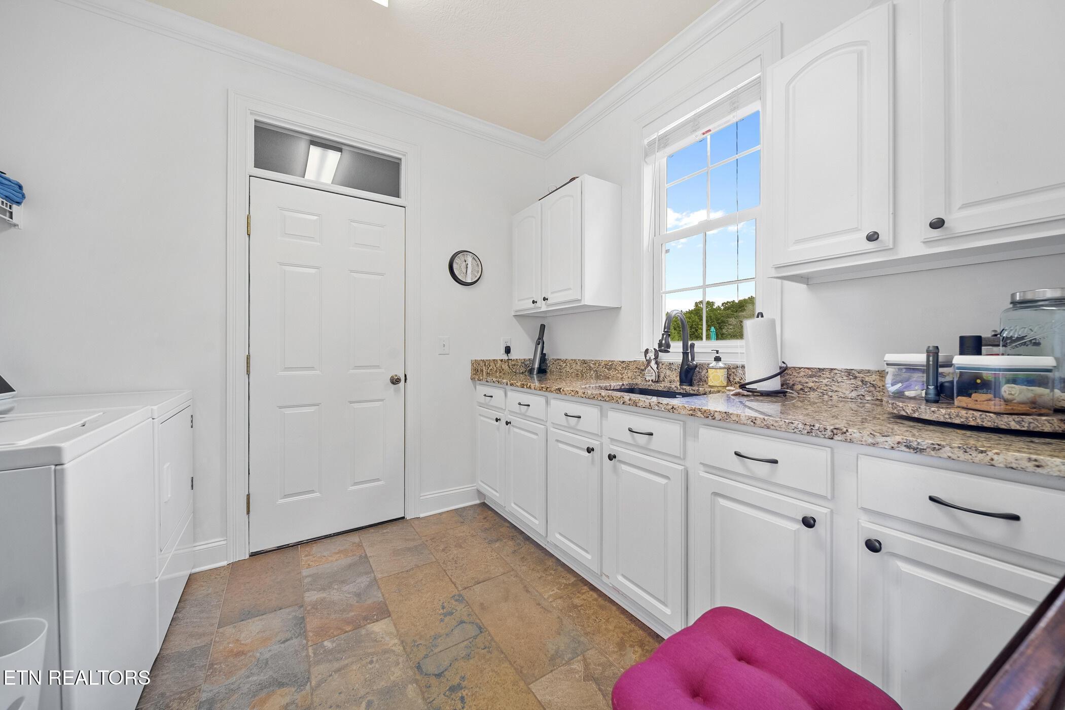 111 & 121 Riesling Court, Loudon, TN - Fort Loudoun and Tellico Lake Real Estate - Image# 21