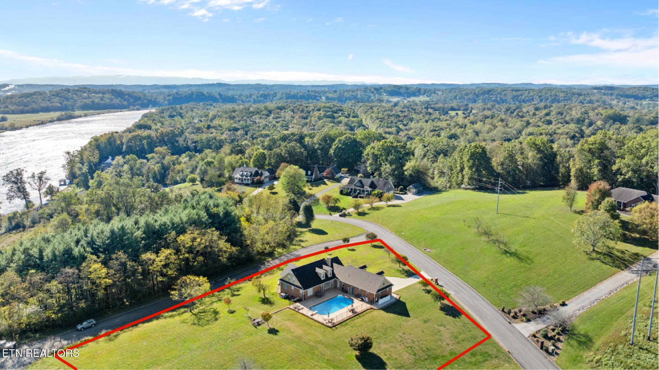 111 & 121 Riesling Court, Loudon, TN - Fort Loudoun and Tellico Lake Real Estate - Image# 11