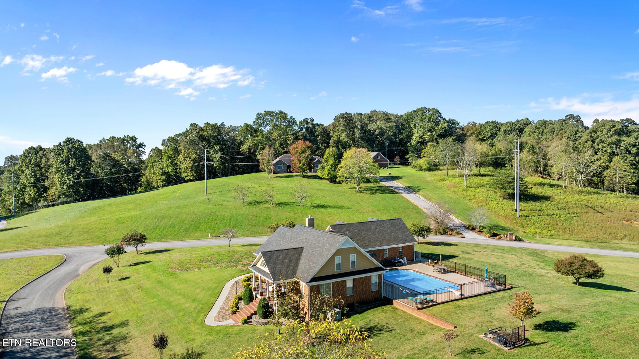 111 & 121 Riesling Court, Loudon, TN - Fort Loudoun and Tellico Lake Real Estate - Image# 2