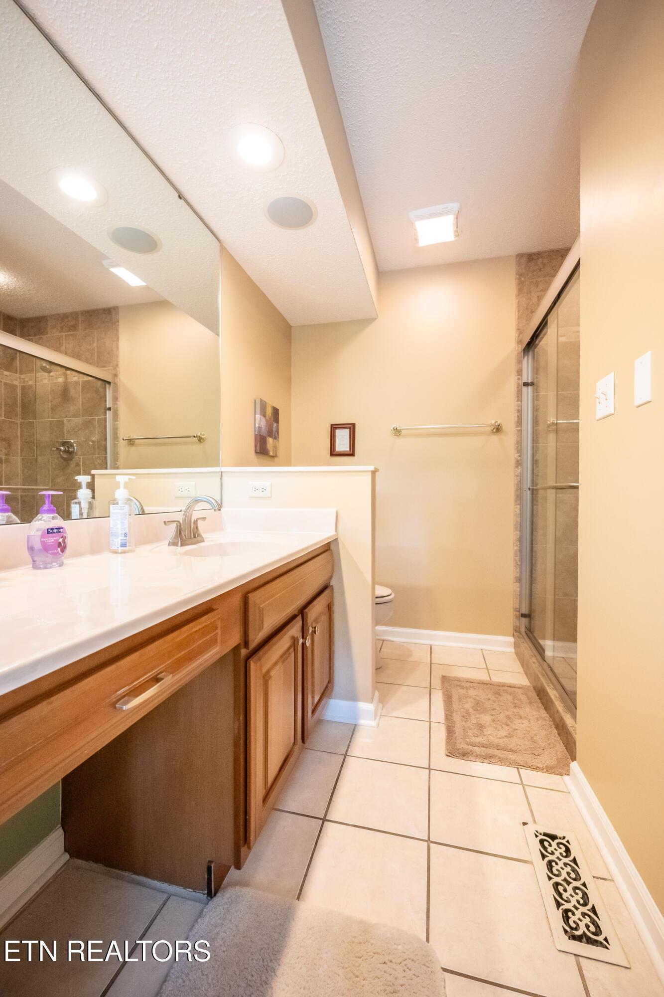 180 Oonoga Way, Loudon, TN - Fort Loudoun and Tellico Lake Real Estate - Image# 33