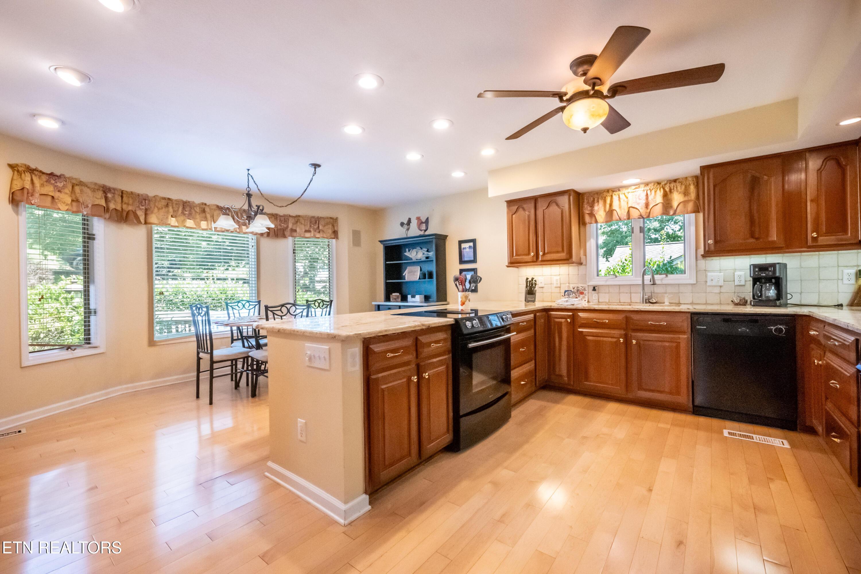 180 Oonoga Way, Loudon, TN - Fort Loudoun and Tellico Lake Real Estate - Image# 6