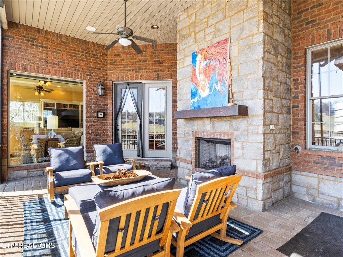 3755 Promontory Point, Louisville, TN - Fort Loudoun and Tellico Lake Real Estate - Image# 23