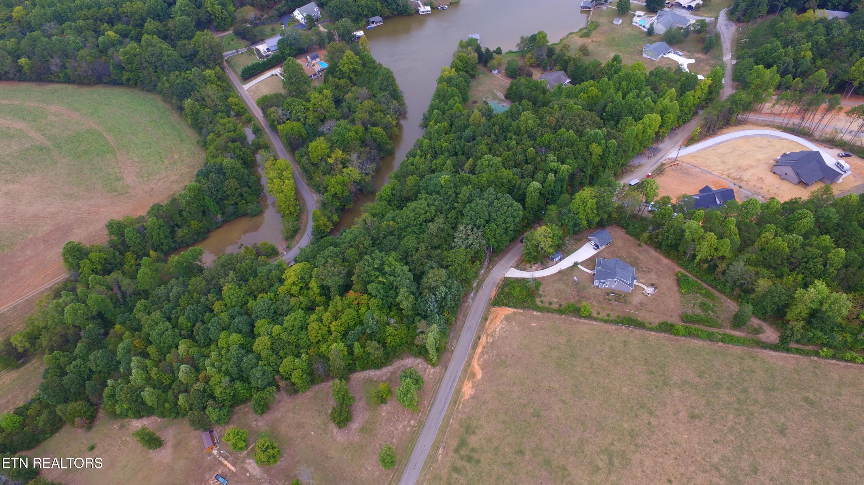 Bat Creek Shores Lane, Vonore, TN - Fort Loudoun and Tellico Lake Real Estate - Image# 17