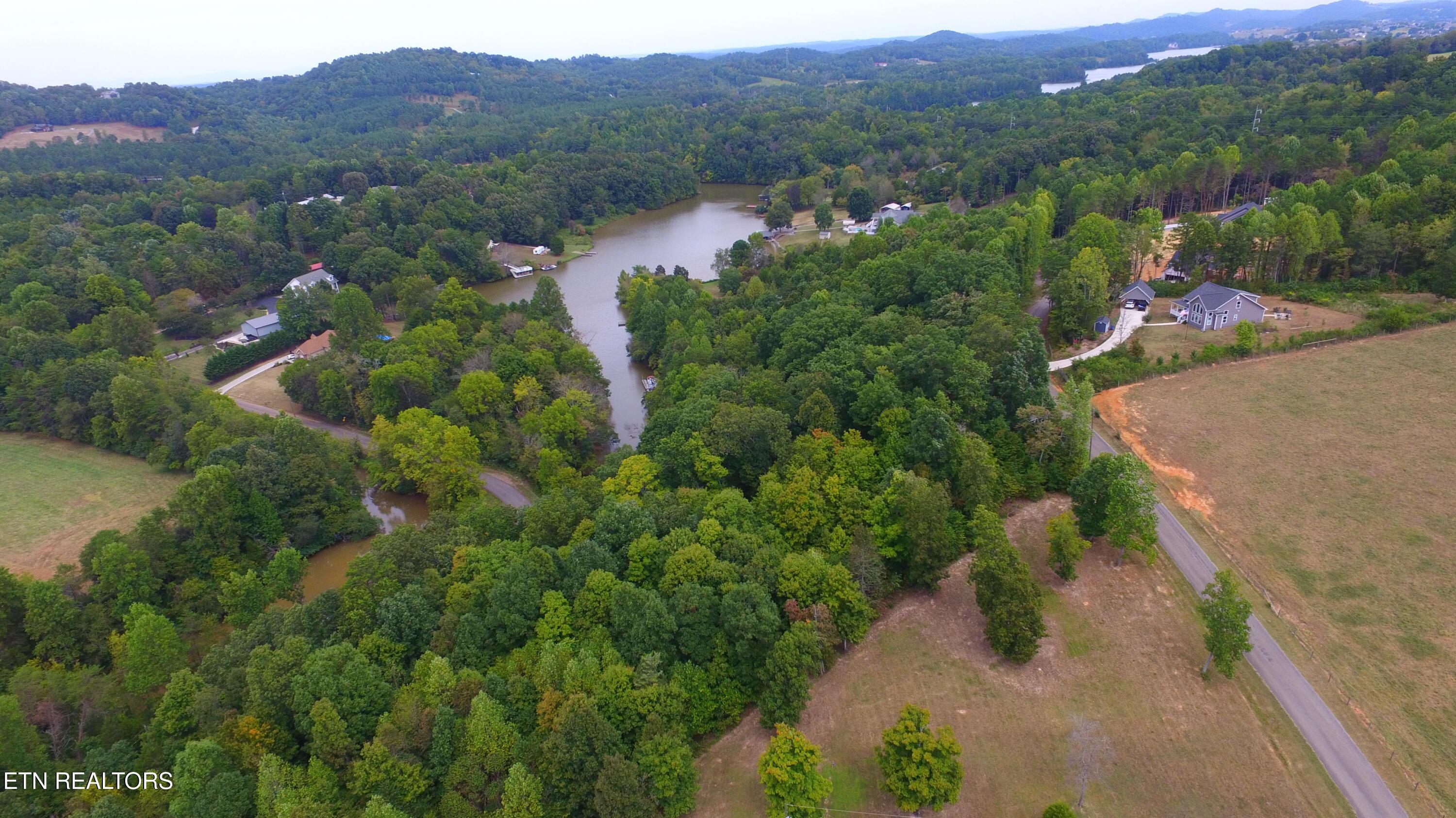 Bat Creek Shores Lane, Vonore, TN - Fort Loudoun and Tellico Lake Real Estate - Image# 18