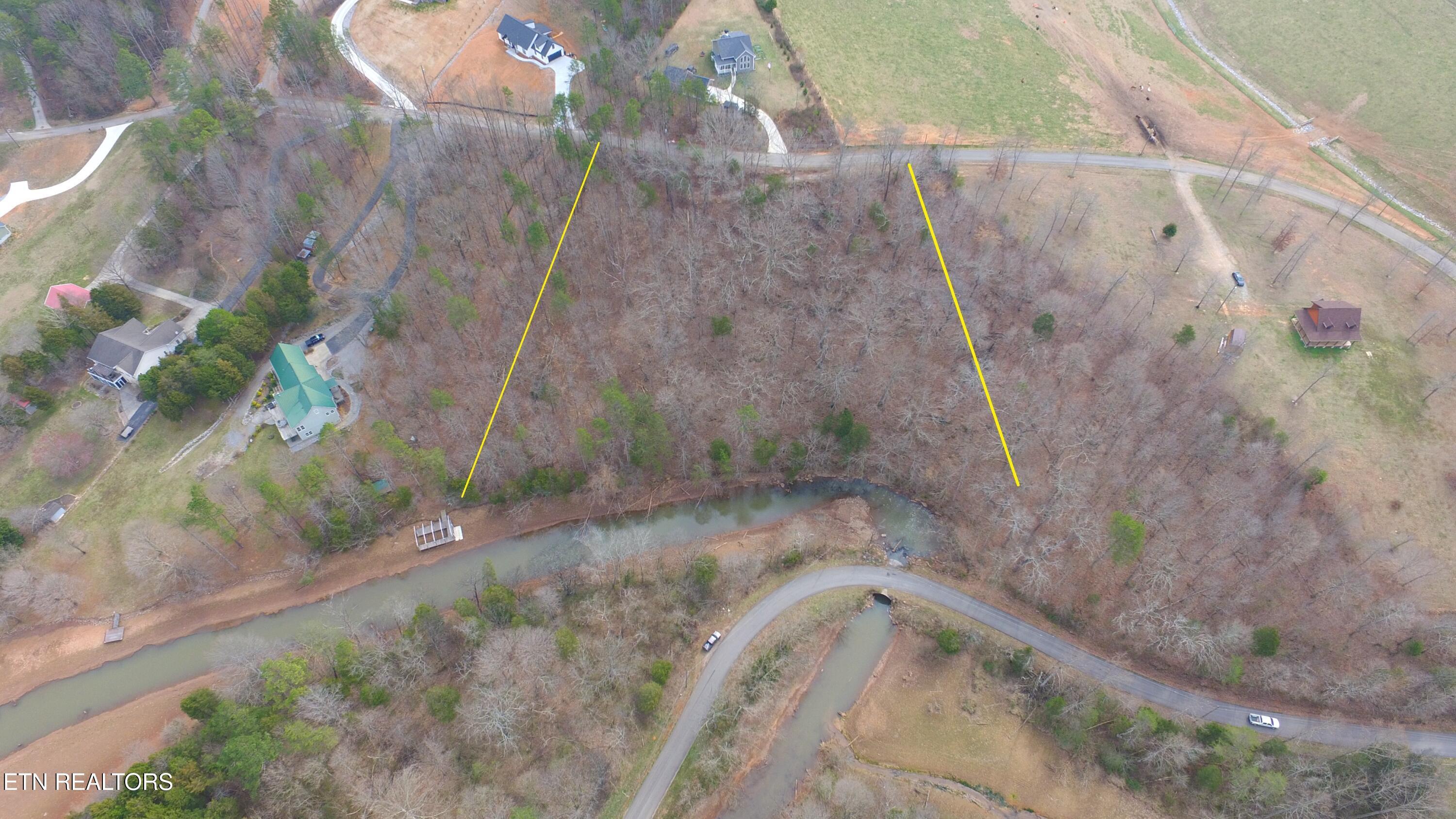 159 Bat Creek Shores Lane, Vonore, TN - Fort Loudoun and Tellico Lake Real Estate - Image# 1