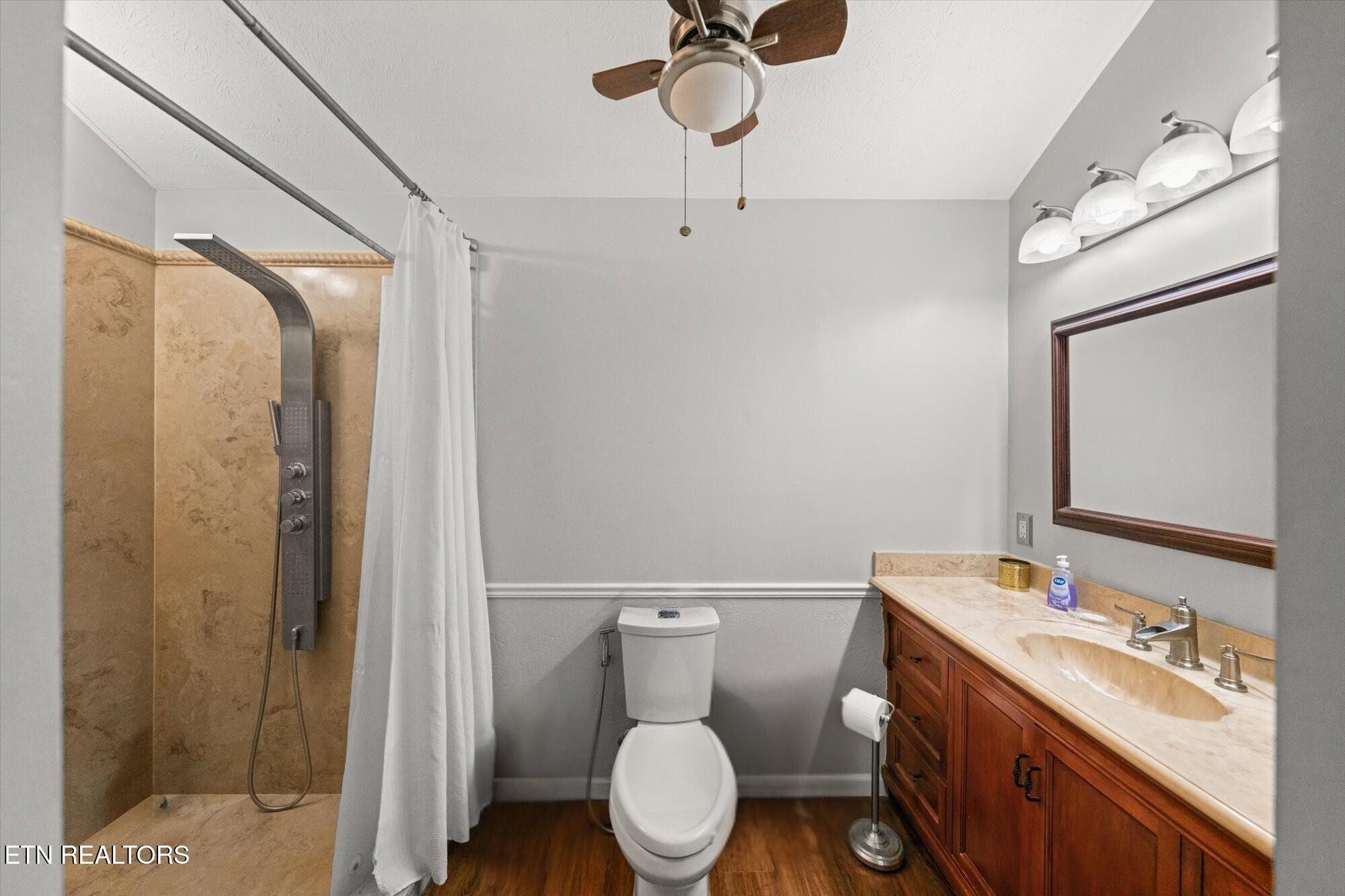 2092 Lakewood Drive, Loudon, TN - Fort Loudoun and Tellico Lake Real Estate - Image# 28