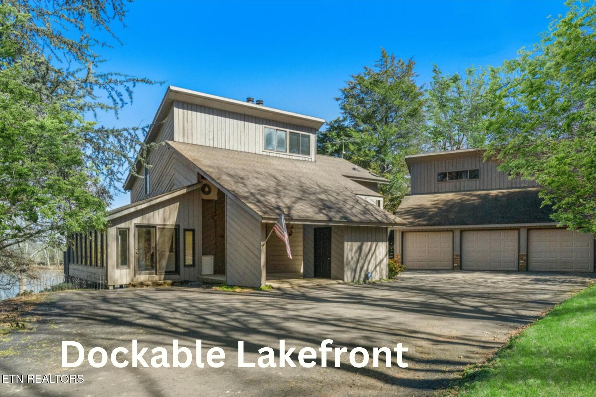 2092 Lakewood Drive, Loudon, TN - Fort Loudoun and Tellico Lake Real Estate - Image# 1