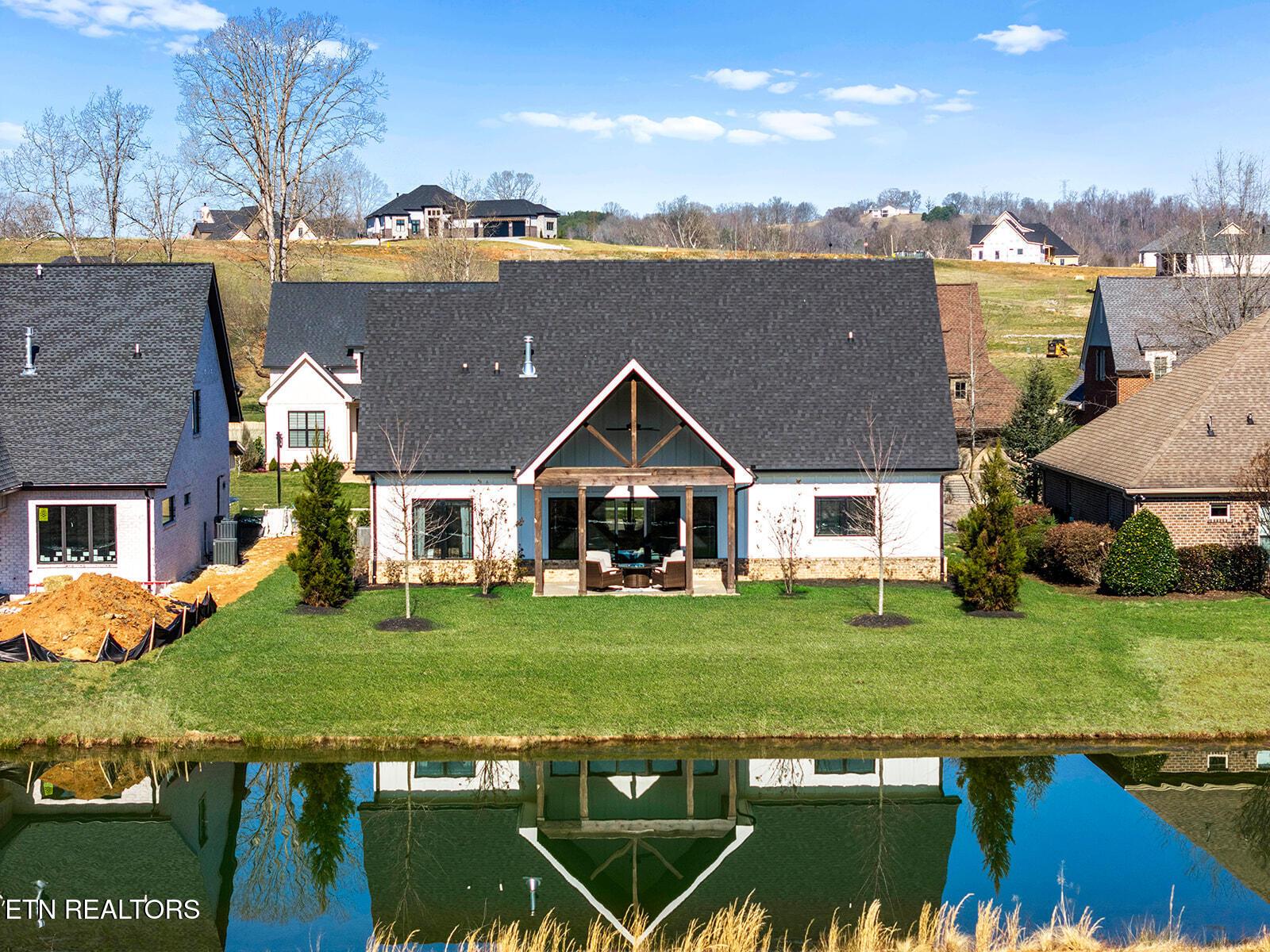 752 Ironwood Lane, Loudon, TN - Fort Loudoun and Tellico Lake Real Estate - Image# 4