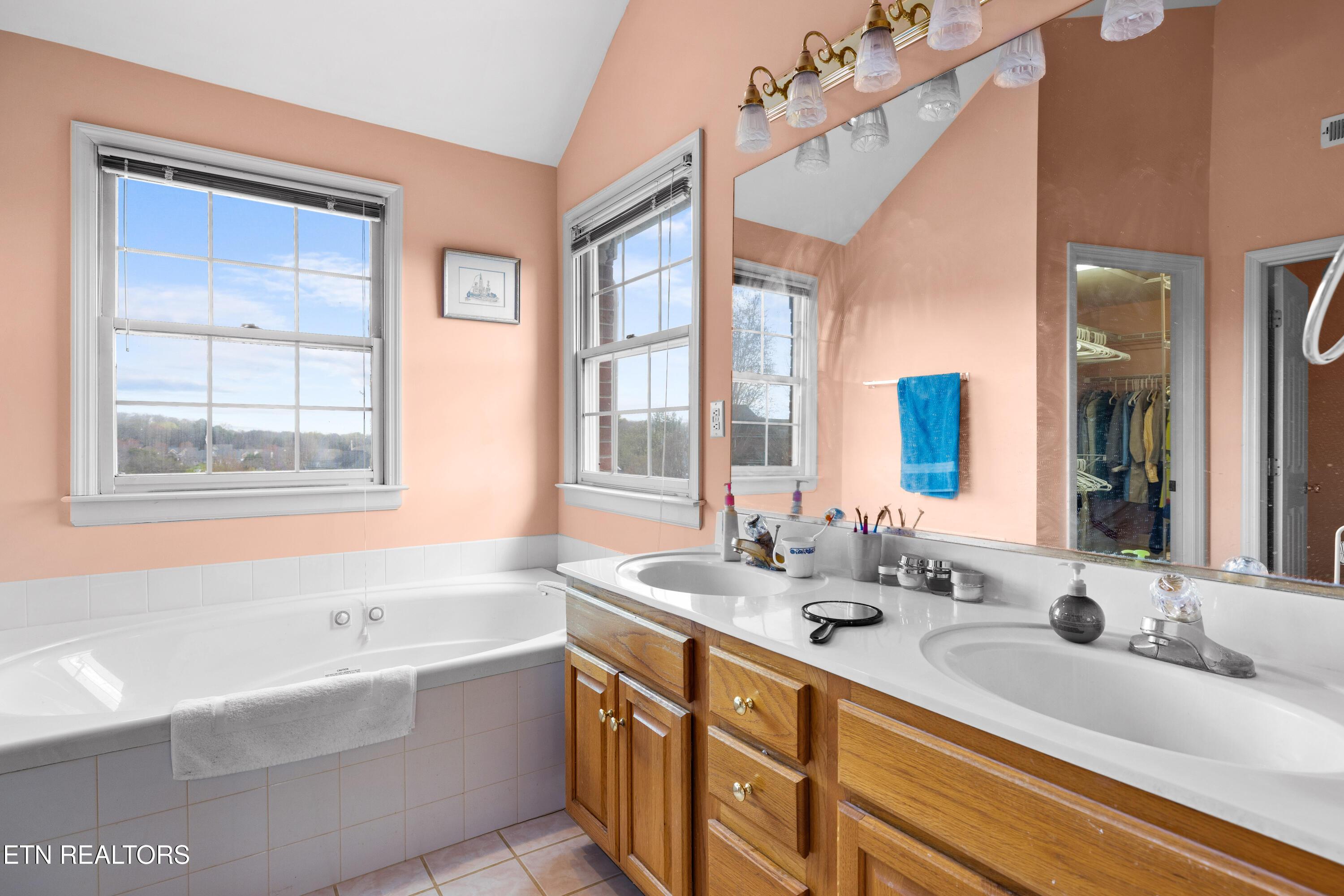 1854 Royal Harbor Drive, Knoxville, TN - Fort Loudoun and Tellico Lake Real Estate - Image# 32
