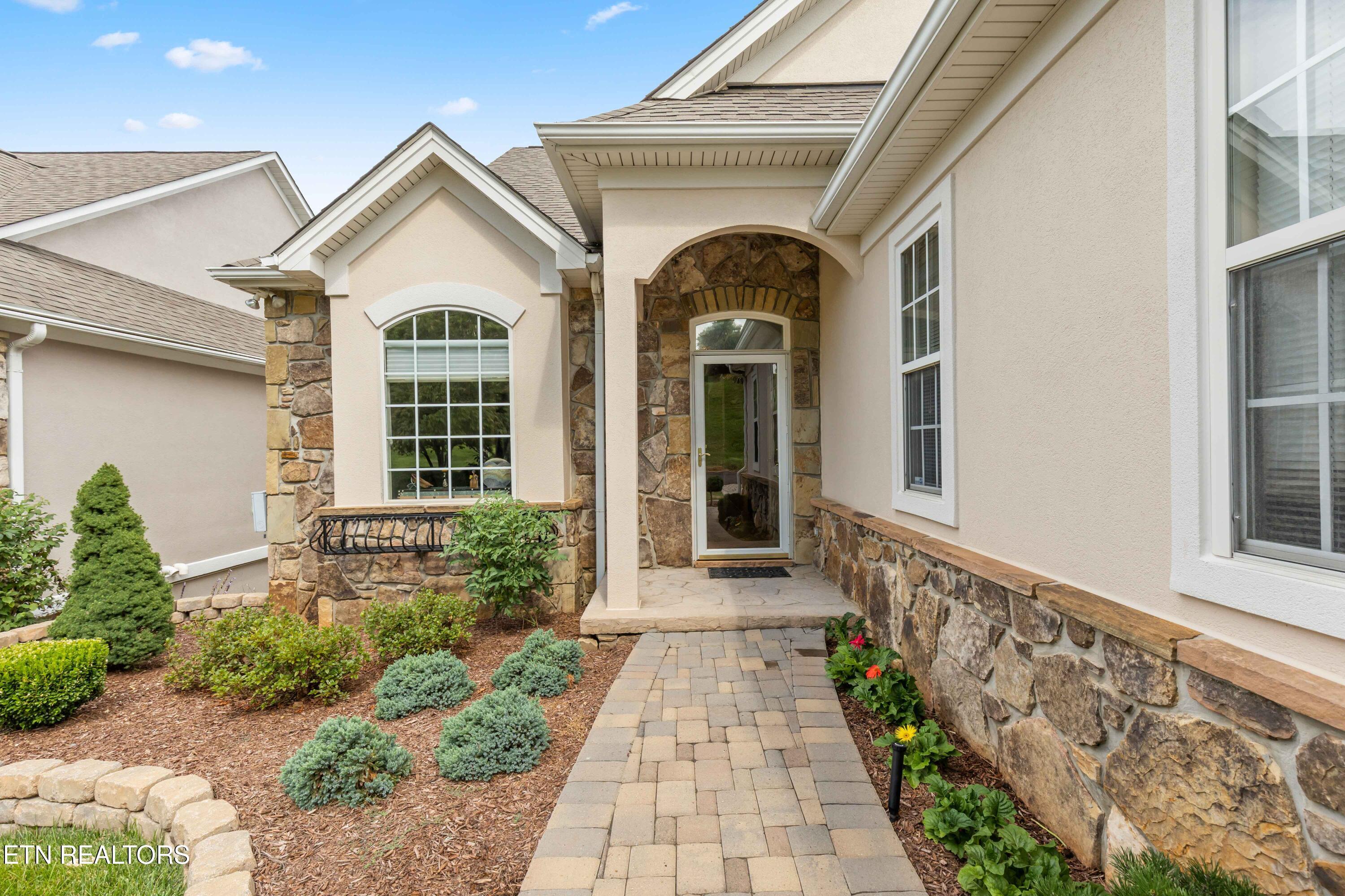 360 Morning Dove Drive, Vonore, TN - Fort Loudoun and Tellico Lake Real Estate - Image# 2
