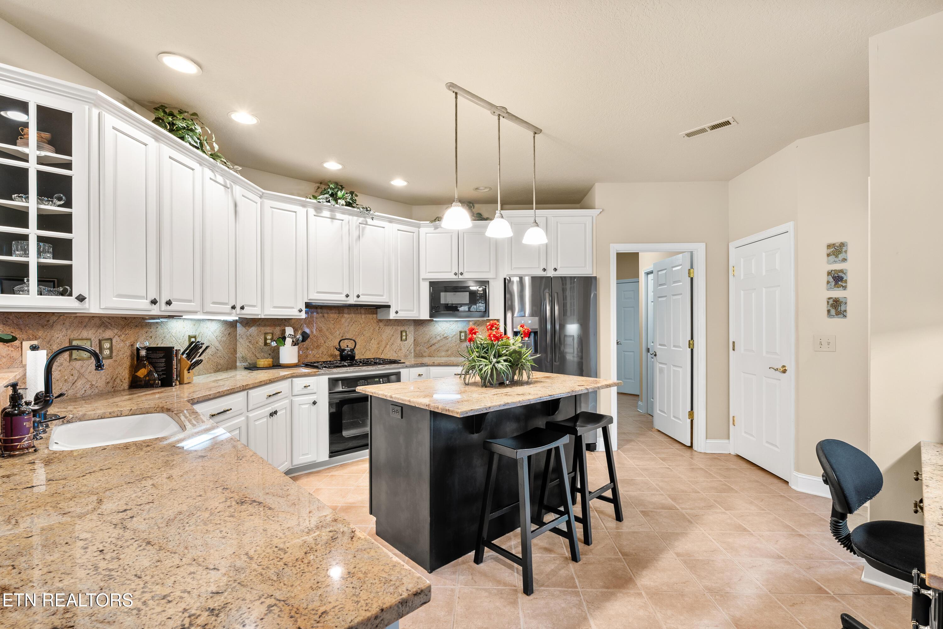 725 Wood Duck Drive, Vonore, TN - Fort Loudoun and Tellico Lake Real Estate - Image# 15
