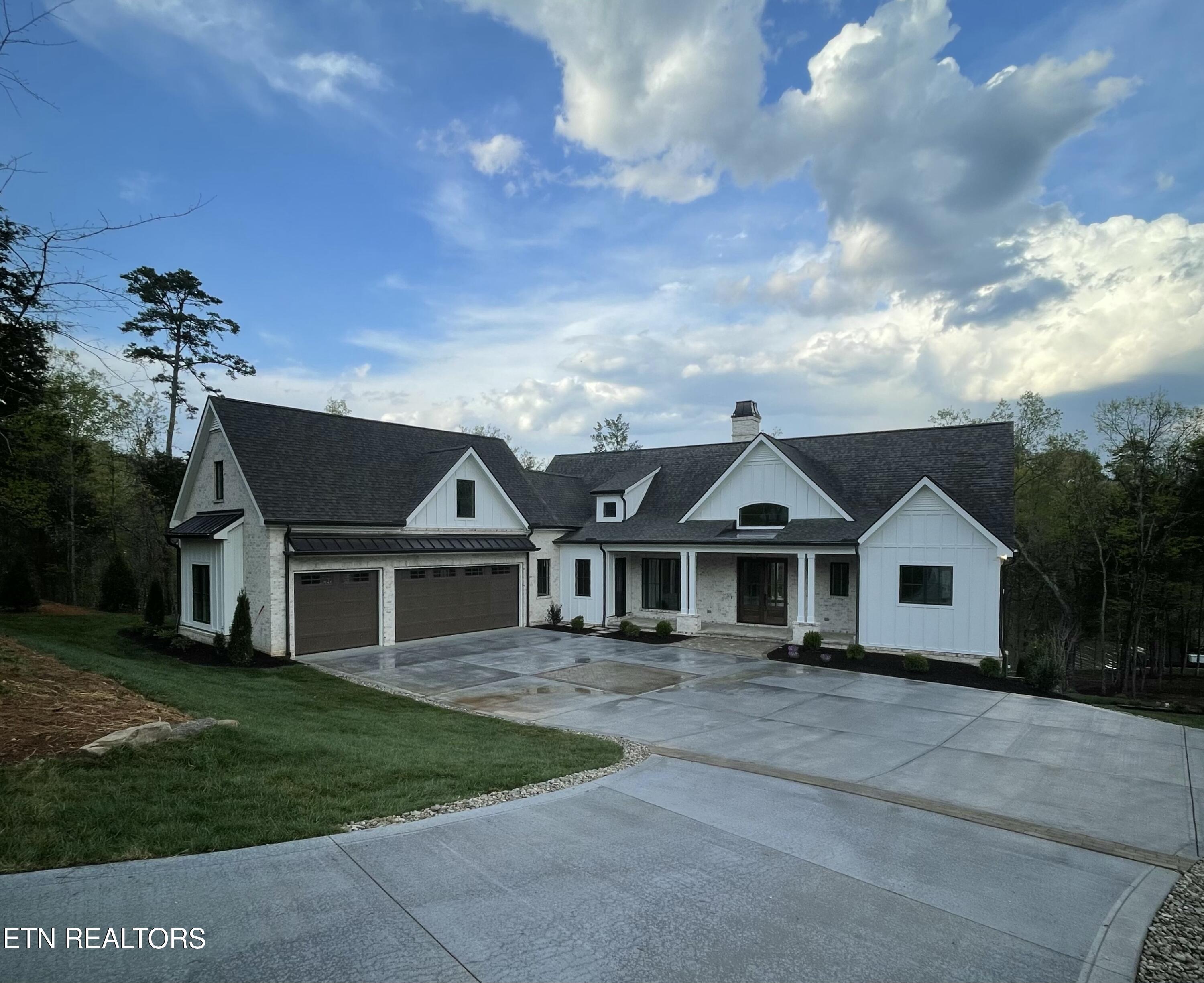1860 N Wilkerson Rd, Knoxville, TN - Fort Loudoun and Tellico Lake Real Estate - Image# 1