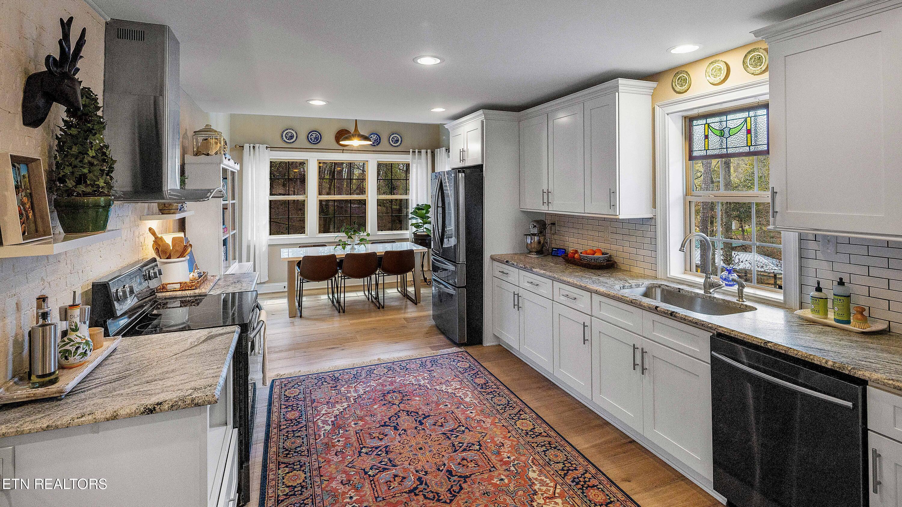 202 Spring View Drive, Lenoir City, TN - Fort Loudoun and Tellico Lake Real Estate - Image# 5