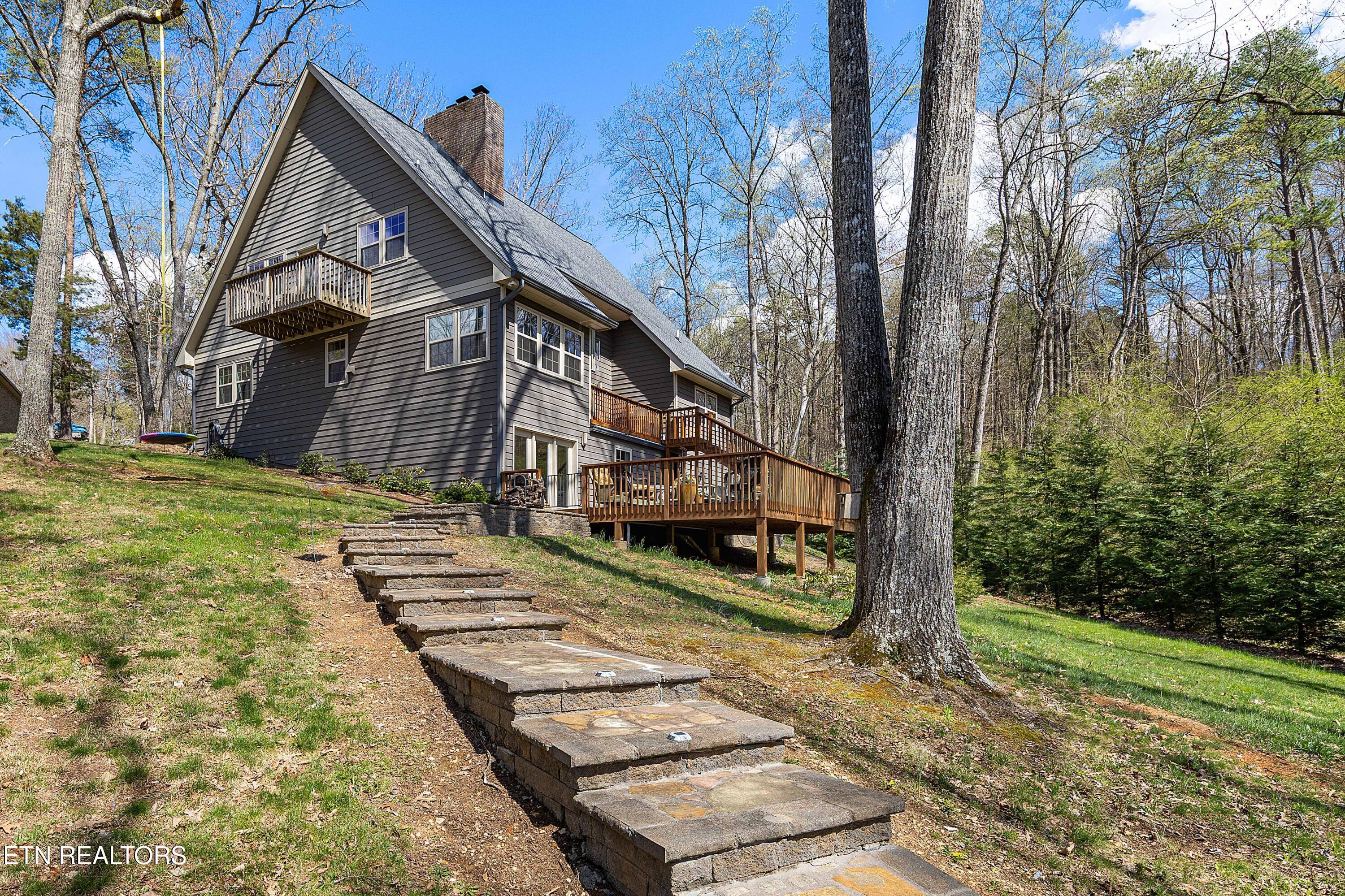 202 Spring View Drive, Lenoir City, TN - Fort Loudoun and Tellico Lake Real Estate - Image# 1
