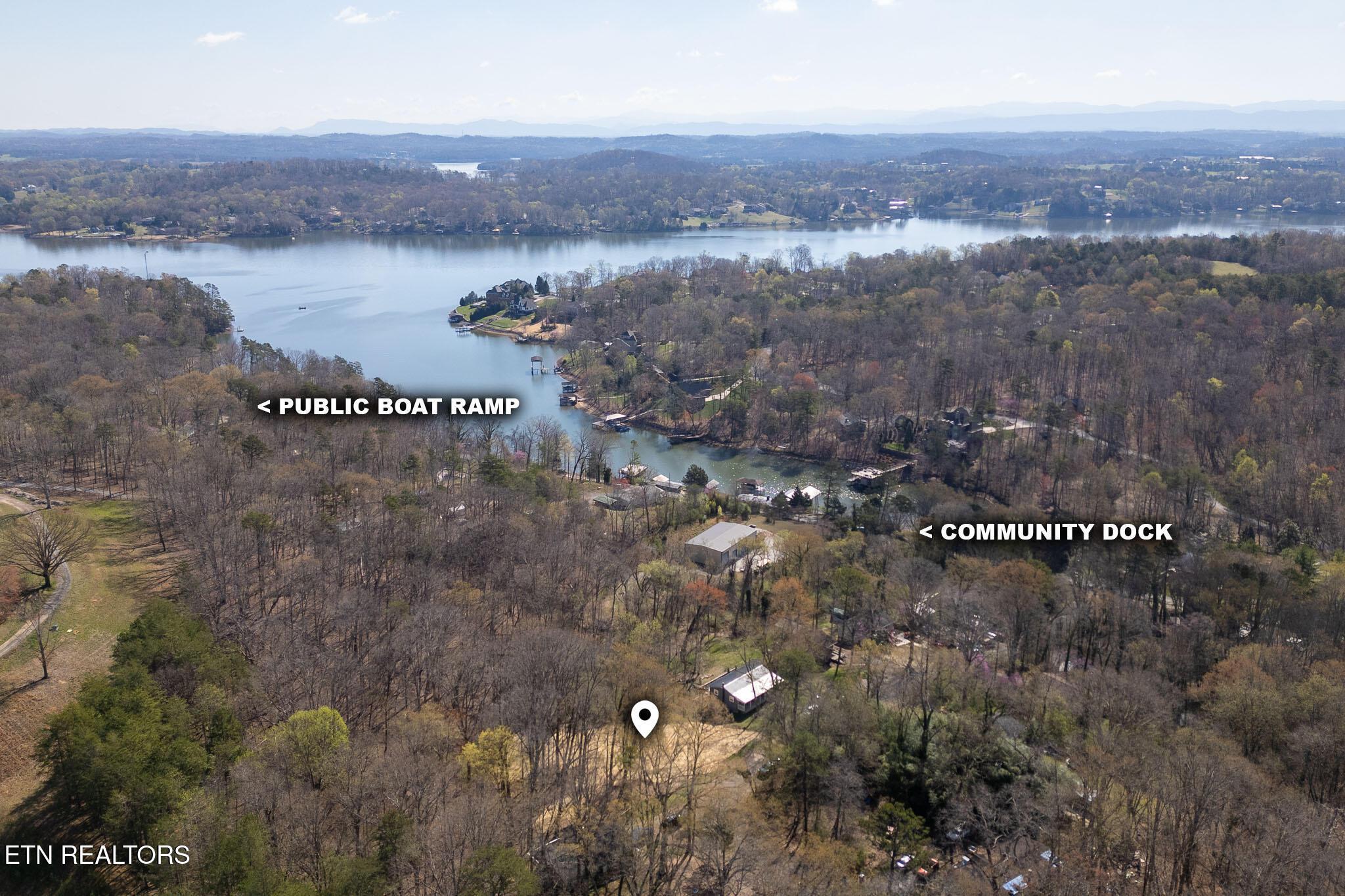 800 Lake Forest Drive, Lenoir City, TN - Fort Loudoun and Tellico Lake Real Estate - Image# 2