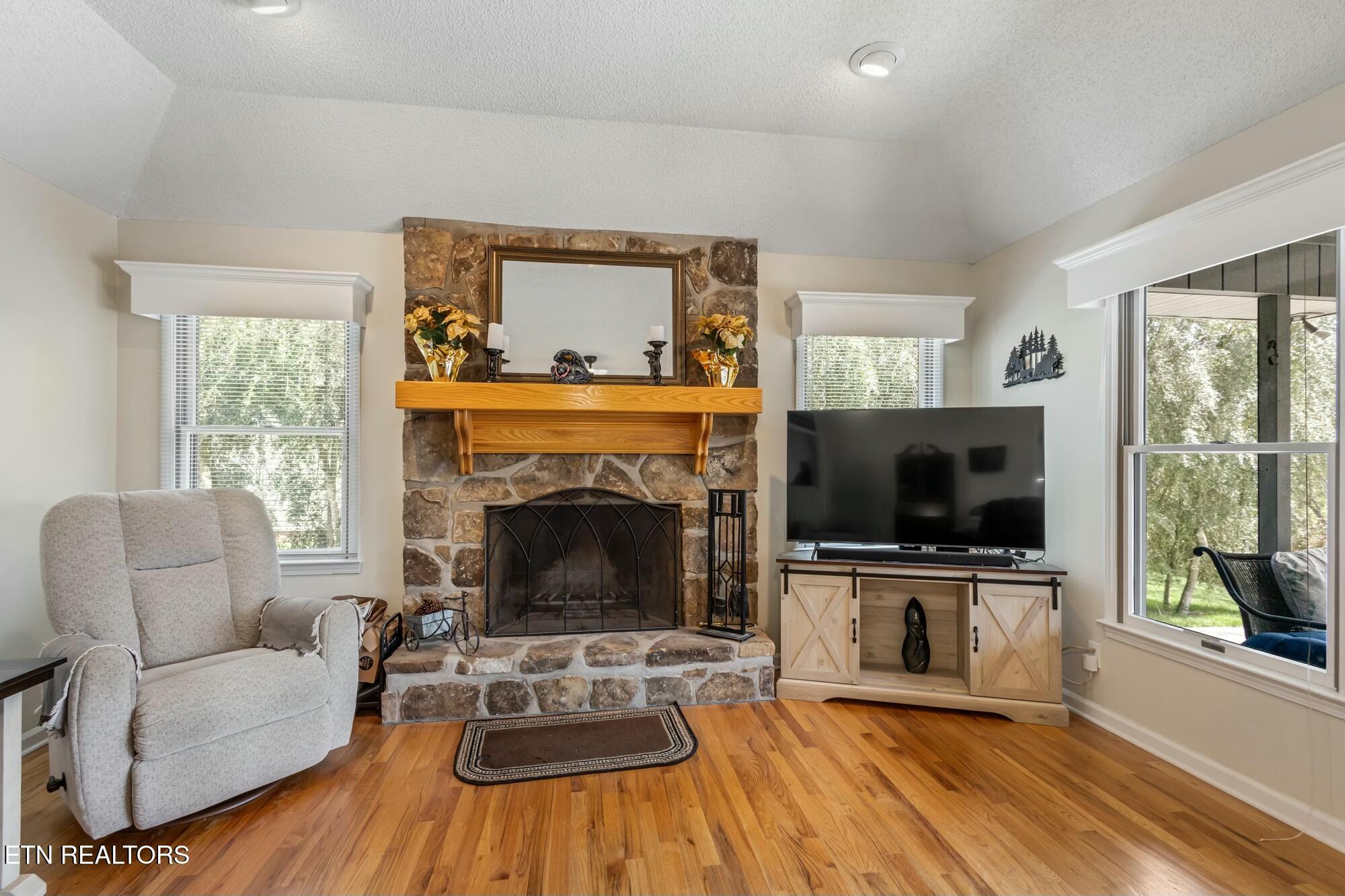 315 Tigitsi Way, Loudon, TN - Fort Loudoun and Tellico Lake Real Estate - Image# 4