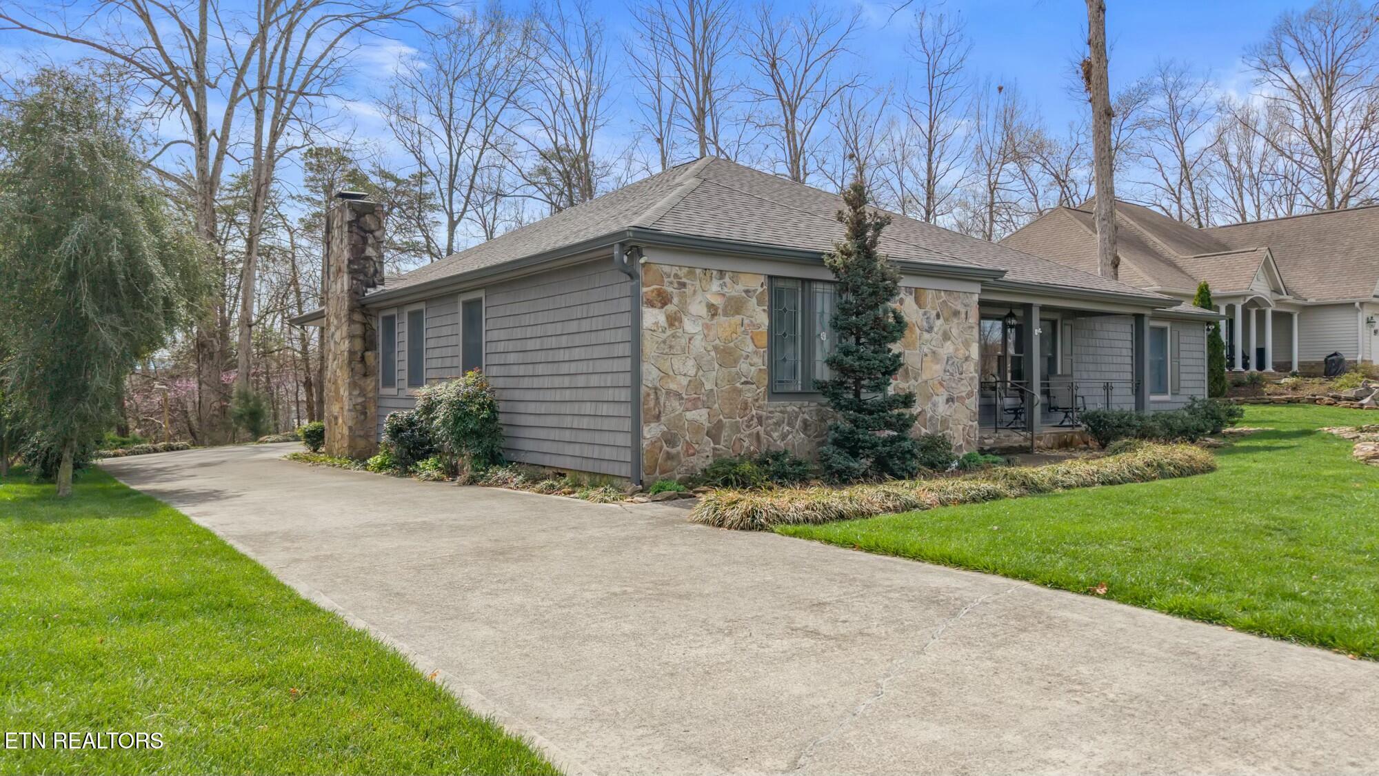 315 Tigitsi Way, Loudon, TN - Fort Loudoun and Tellico Lake Real Estate - Image# 2