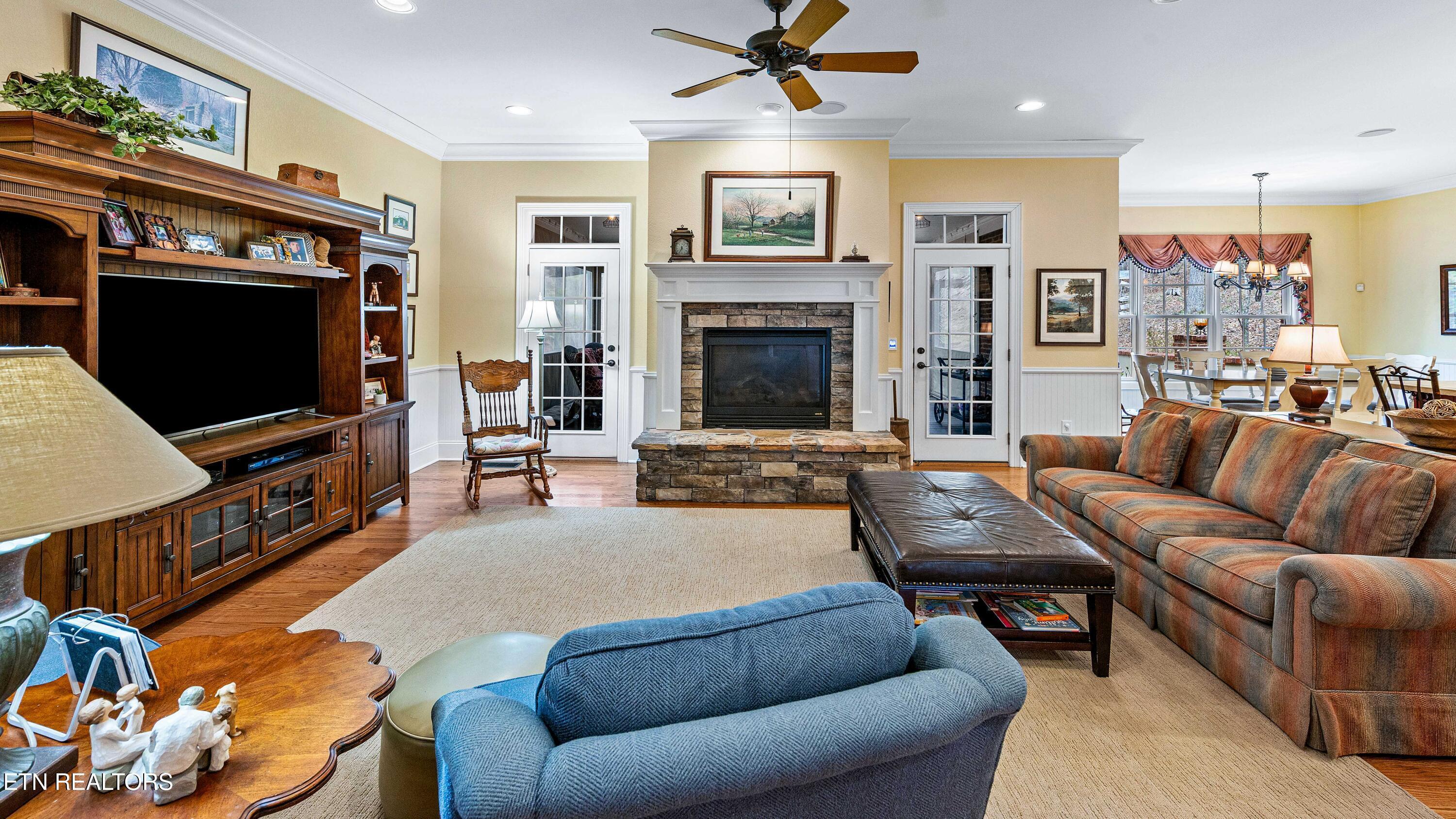 190 Lake Crest Drive, Lenoir City, TN - Fort Loudoun and Tellico Lake Real Estate - Image# 8