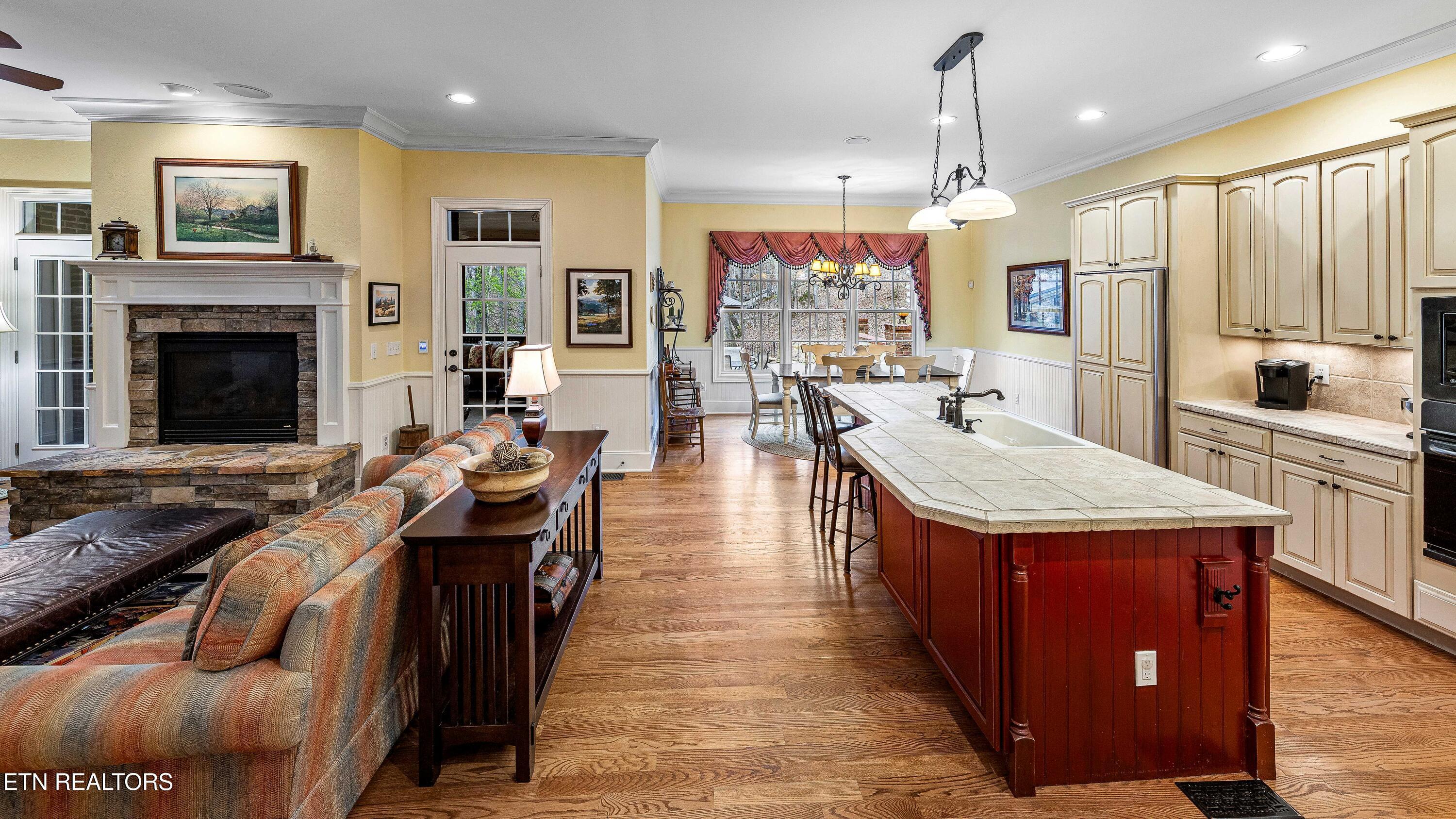 190 Lake Crest Drive, Lenoir City, TN - Fort Loudoun and Tellico Lake Real Estate - Image# 17