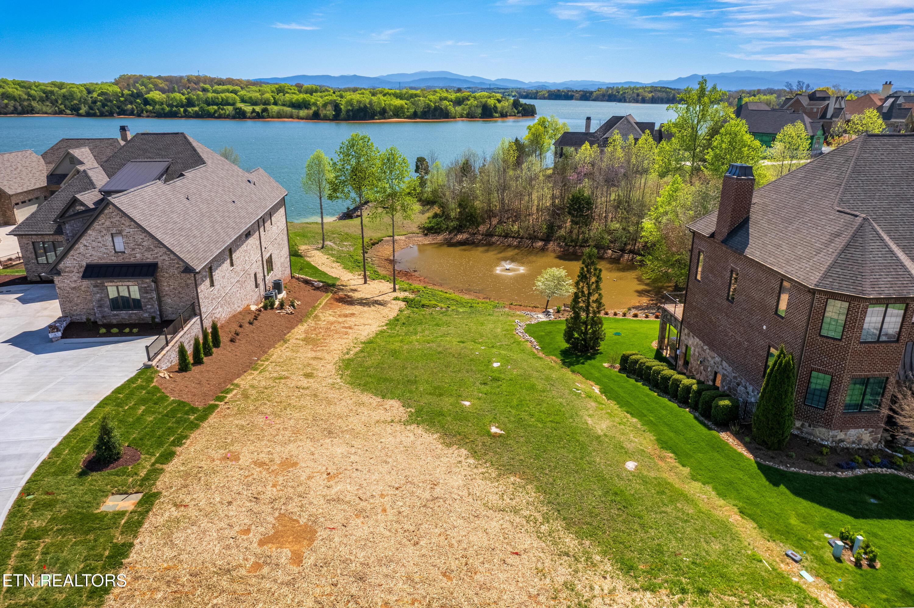 101 Breakers Drive, Vonore, TN - Fort Loudoun and Tellico Lake Real Estate - Image# 4