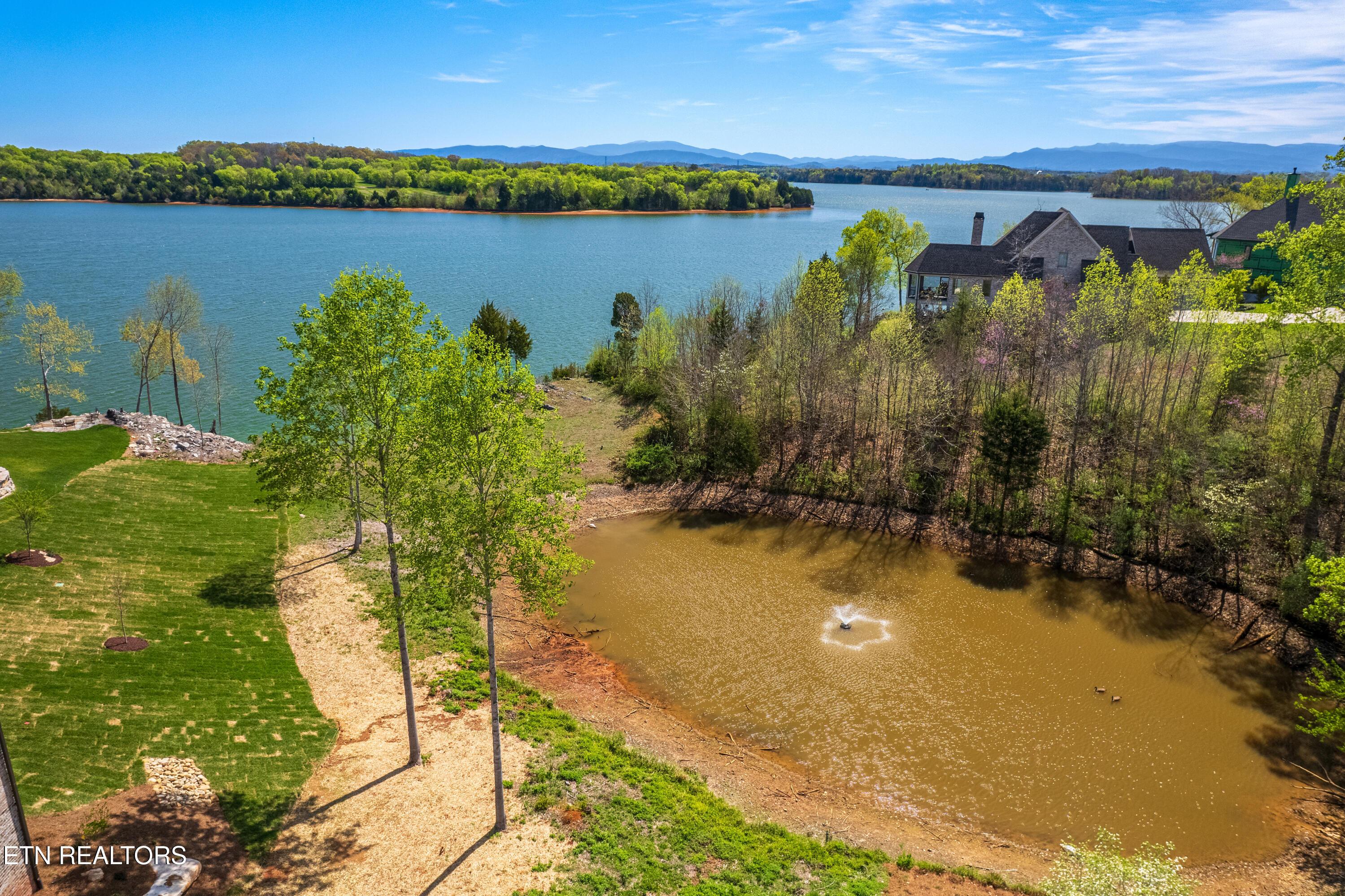 101 Breakers Drive, Vonore, TN - Fort Loudoun and Tellico Lake Real Estate - Image# 5