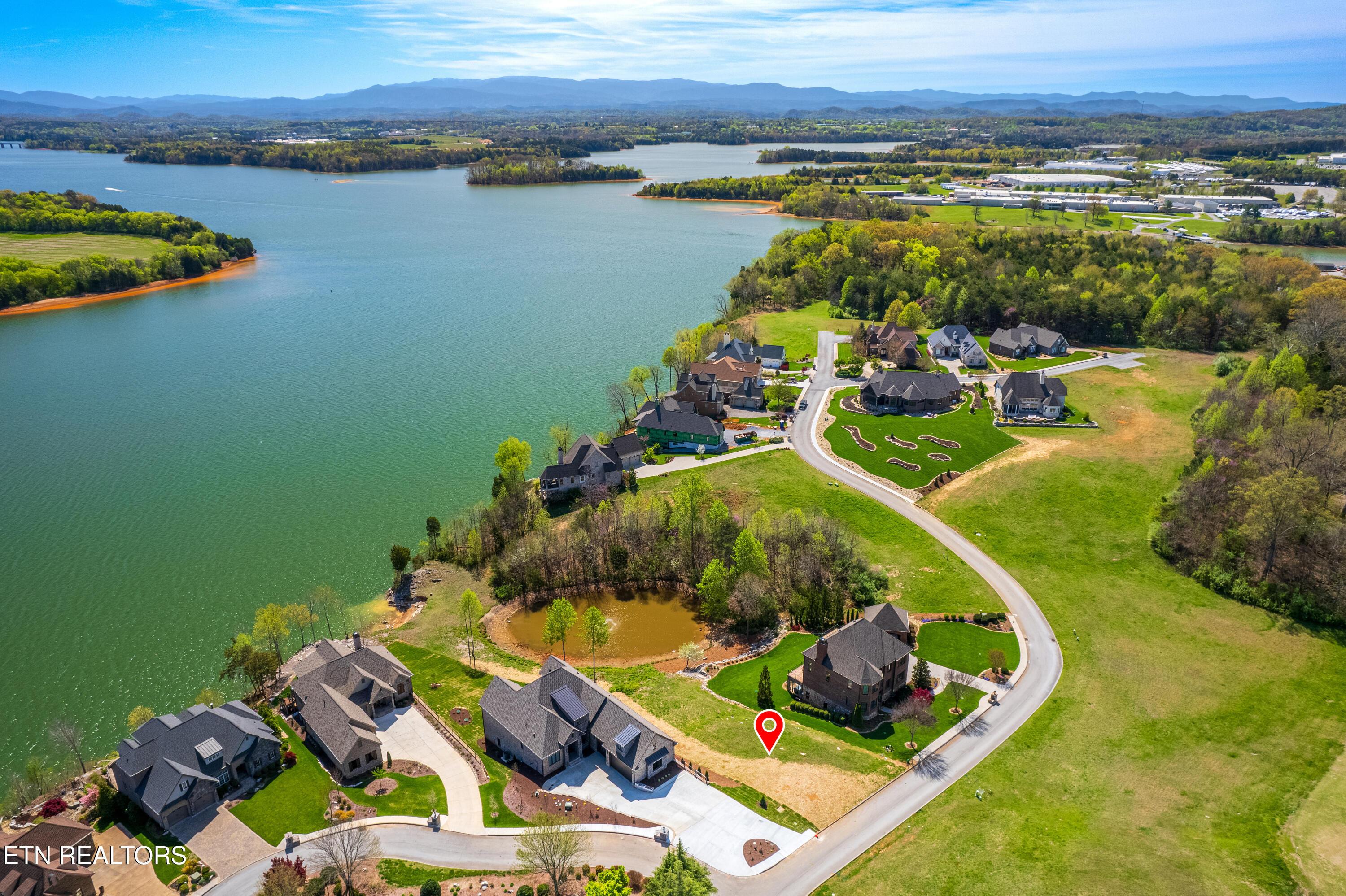 101 Breakers Drive, Vonore, TN - Fort Loudoun and Tellico Lake Real Estate - Image# 8