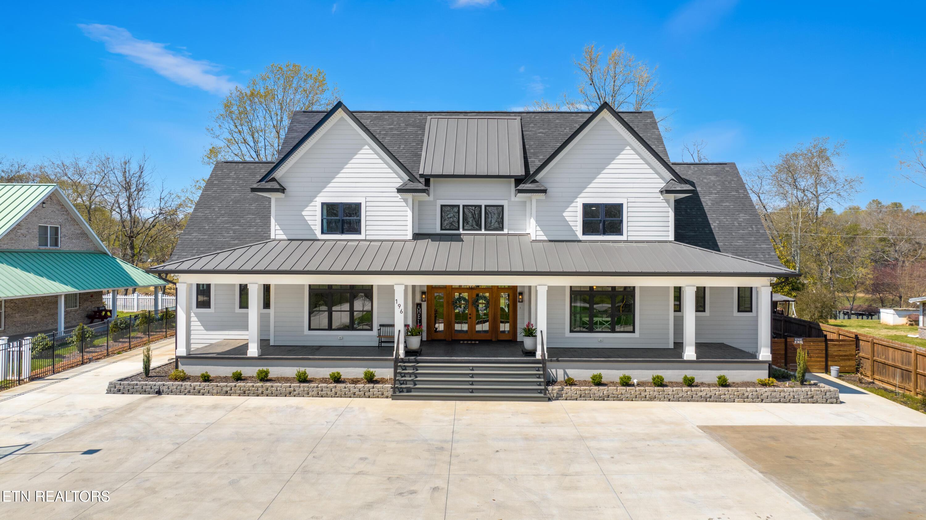196 Lakeview Cove Drive, Loudon, TN - Fort Loudoun and Tellico Lake Real Estate - Image# 1
