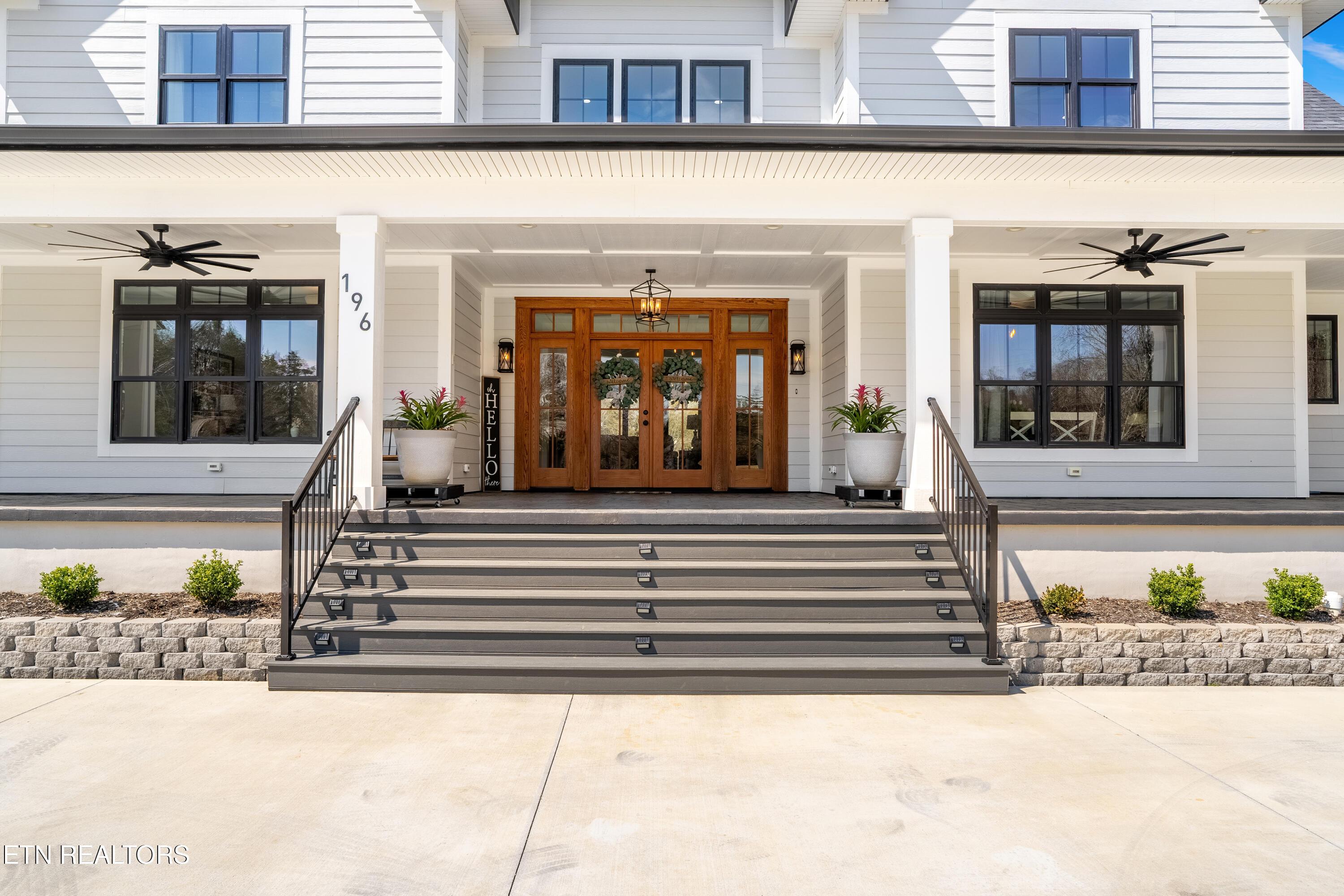 196 Lakeview Cove Drive, Loudon, TN - Fort Loudoun and Tellico Lake Real Estate - Image# 4