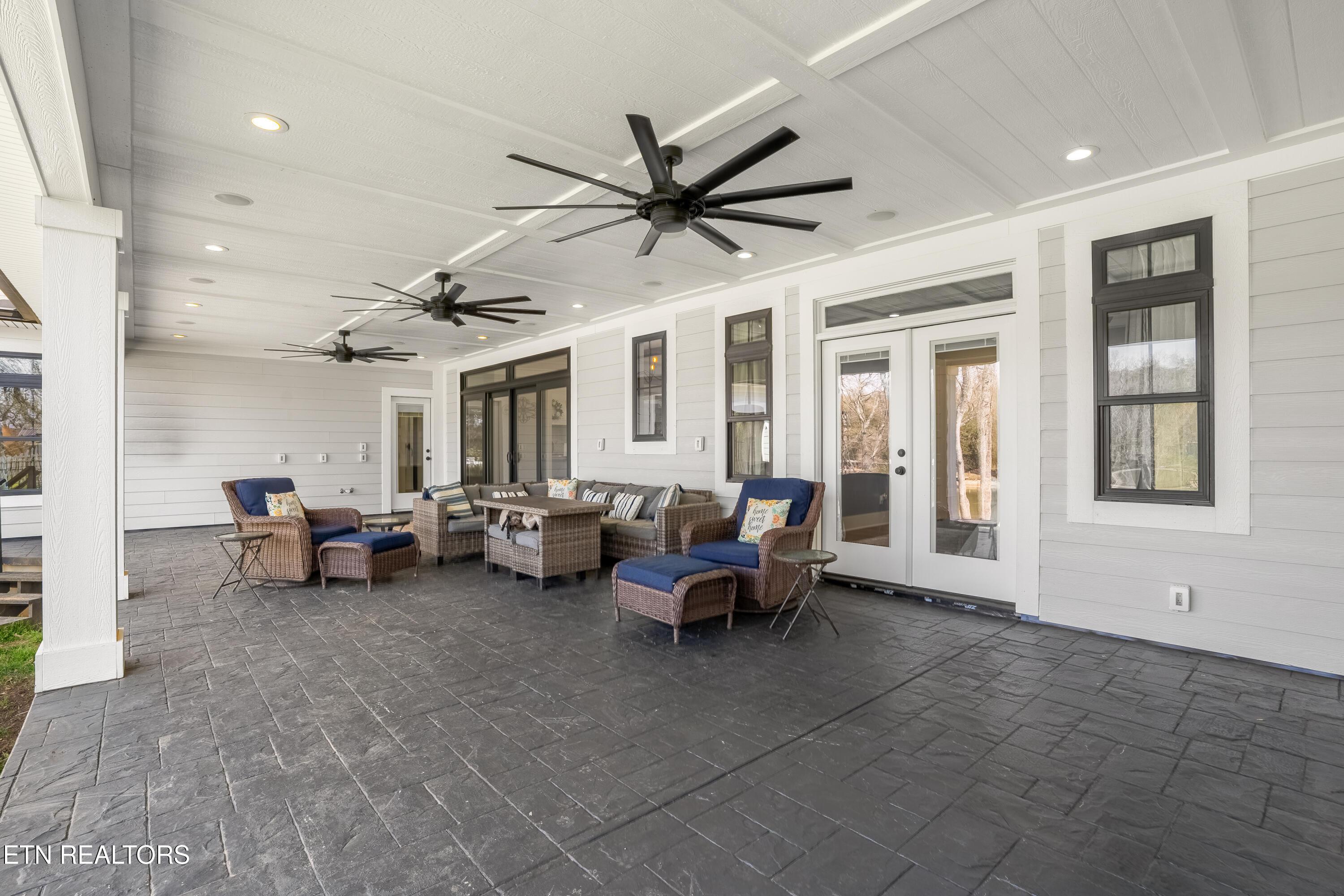 196 Lakeview Cove Drive, Loudon, TN - Fort Loudoun and Tellico Lake Real Estate - Image# 46