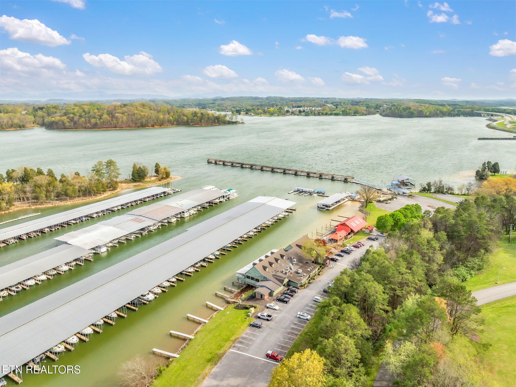 528 E Port Drive, Lenoir City, TN - Fort Loudoun and Tellico Lake Real Estate - Image# 51
