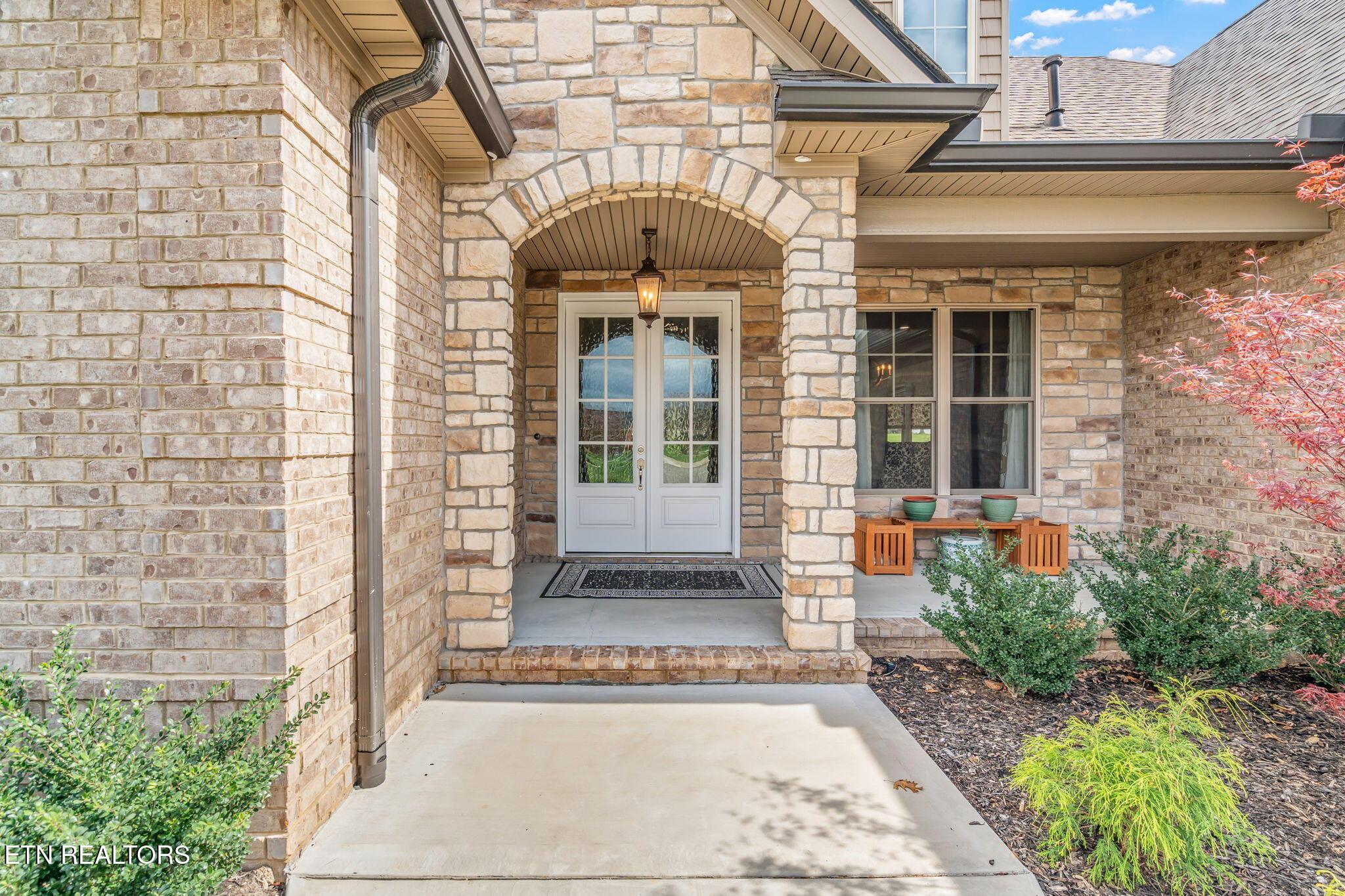 528 E Port Drive, Lenoir City, TN - Fort Loudoun and Tellico Lake Real Estate - Image# 4