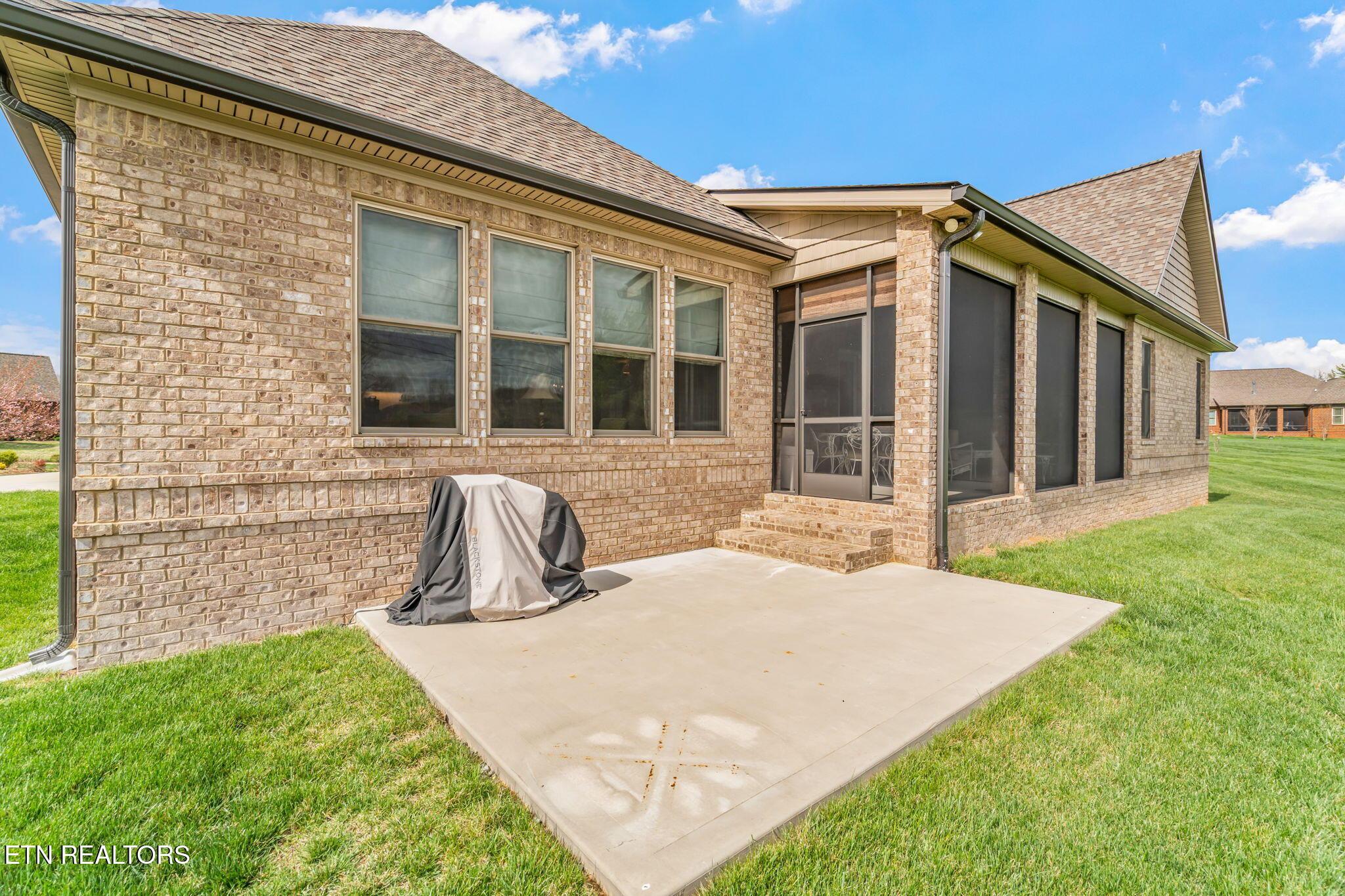 528 E Port Drive, Lenoir City, TN - Fort Loudoun and Tellico Lake Real Estate - Image# 43