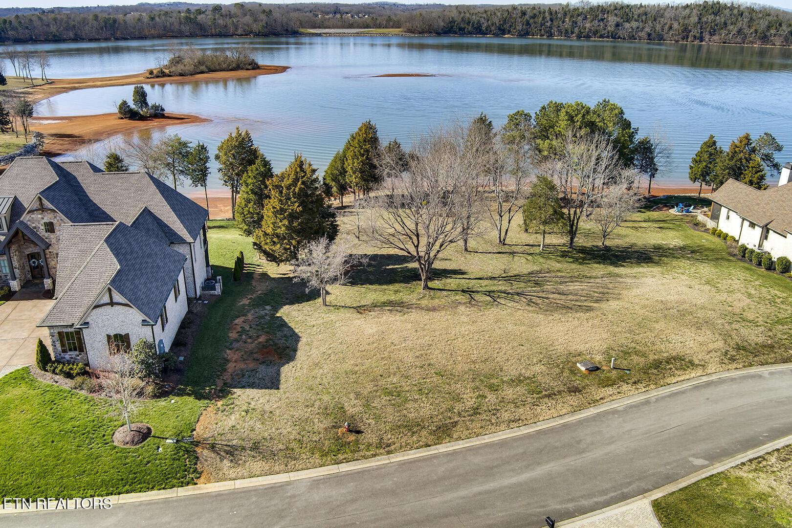 272 Edgewater Way, Lenoir City, TN - Fort Loudoun and Tellico Lake Real Estate - Image# 1
