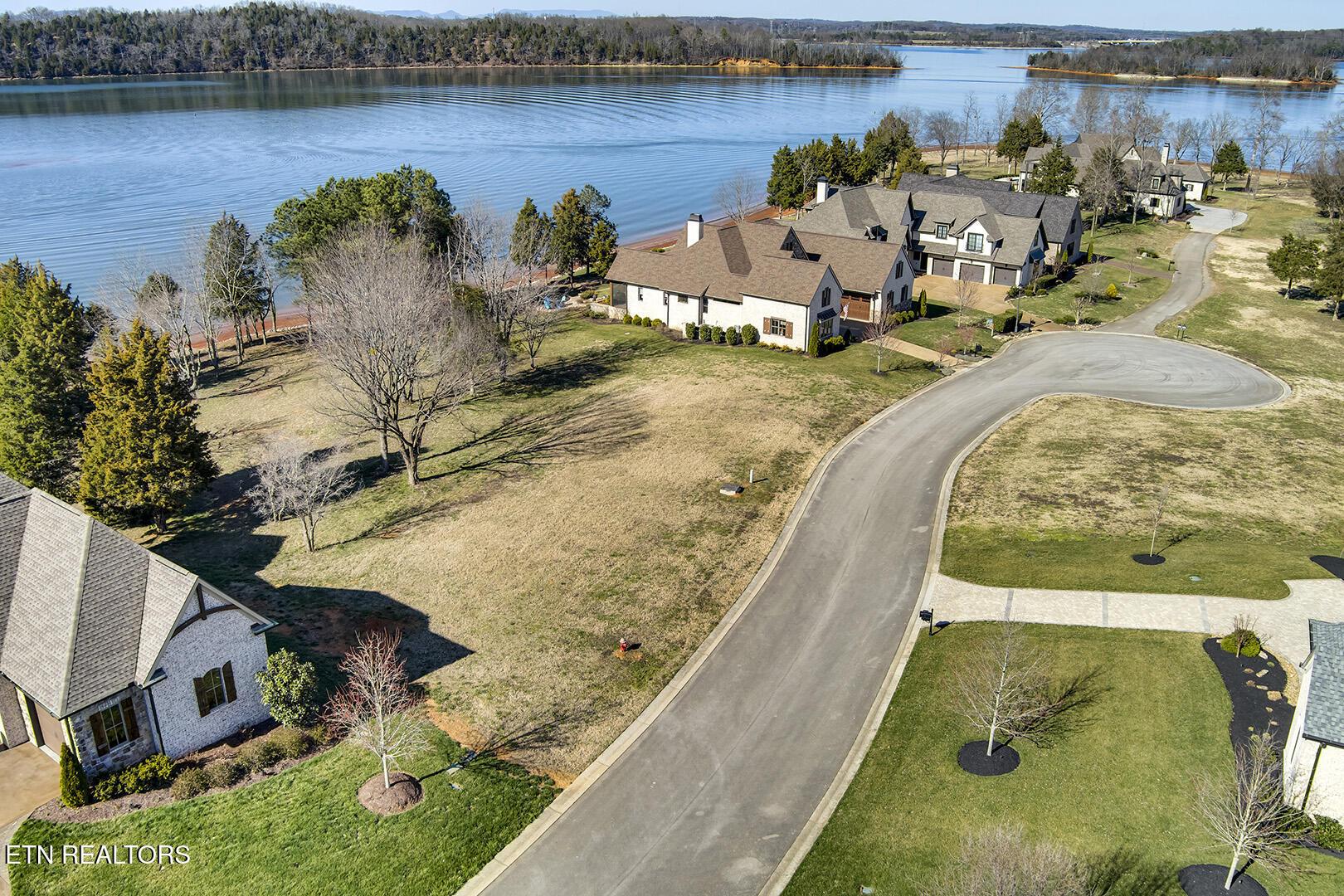 272 Edgewater Way, Lenoir City, TN - Fort Loudoun and Tellico Lake Real Estate - Image# 3