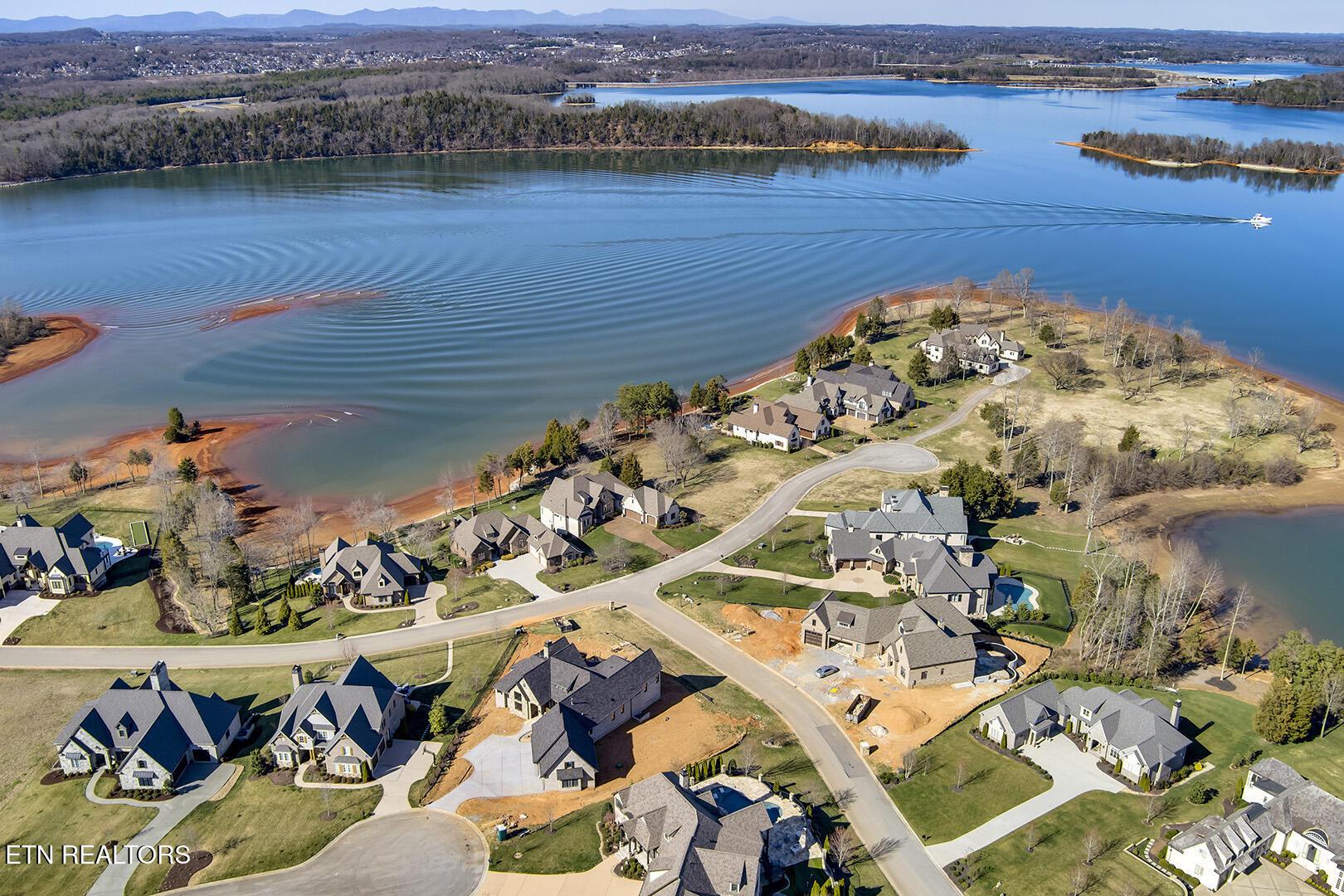 272 Edgewater Way, Lenoir City, TN - Fort Loudoun and Tellico Lake Real Estate - Image# 12