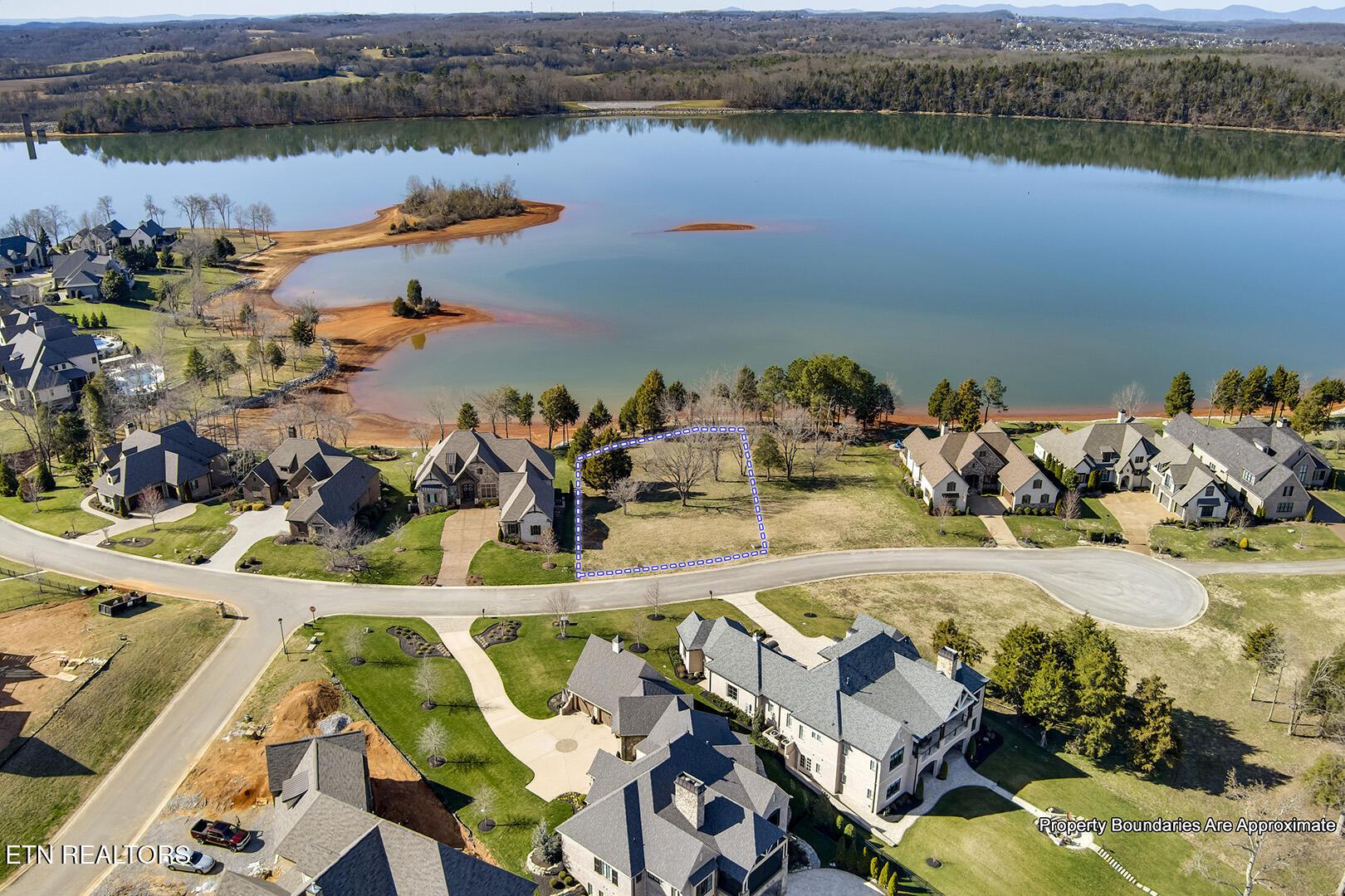 272 Edgewater Way, Lenoir City, TN - Fort Loudoun and Tellico Lake Real Estate - Image# 15