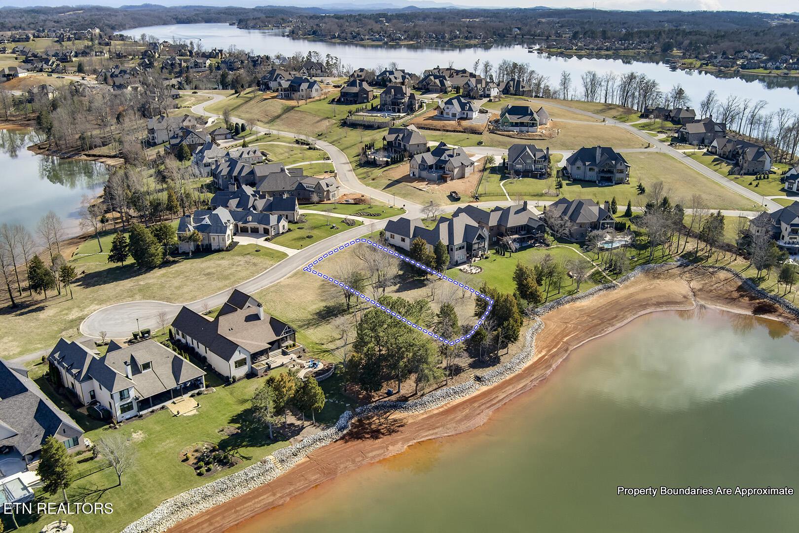 272 Edgewater Way, Lenoir City, TN - Fort Loudoun and Tellico Lake Real Estate - Image# 18