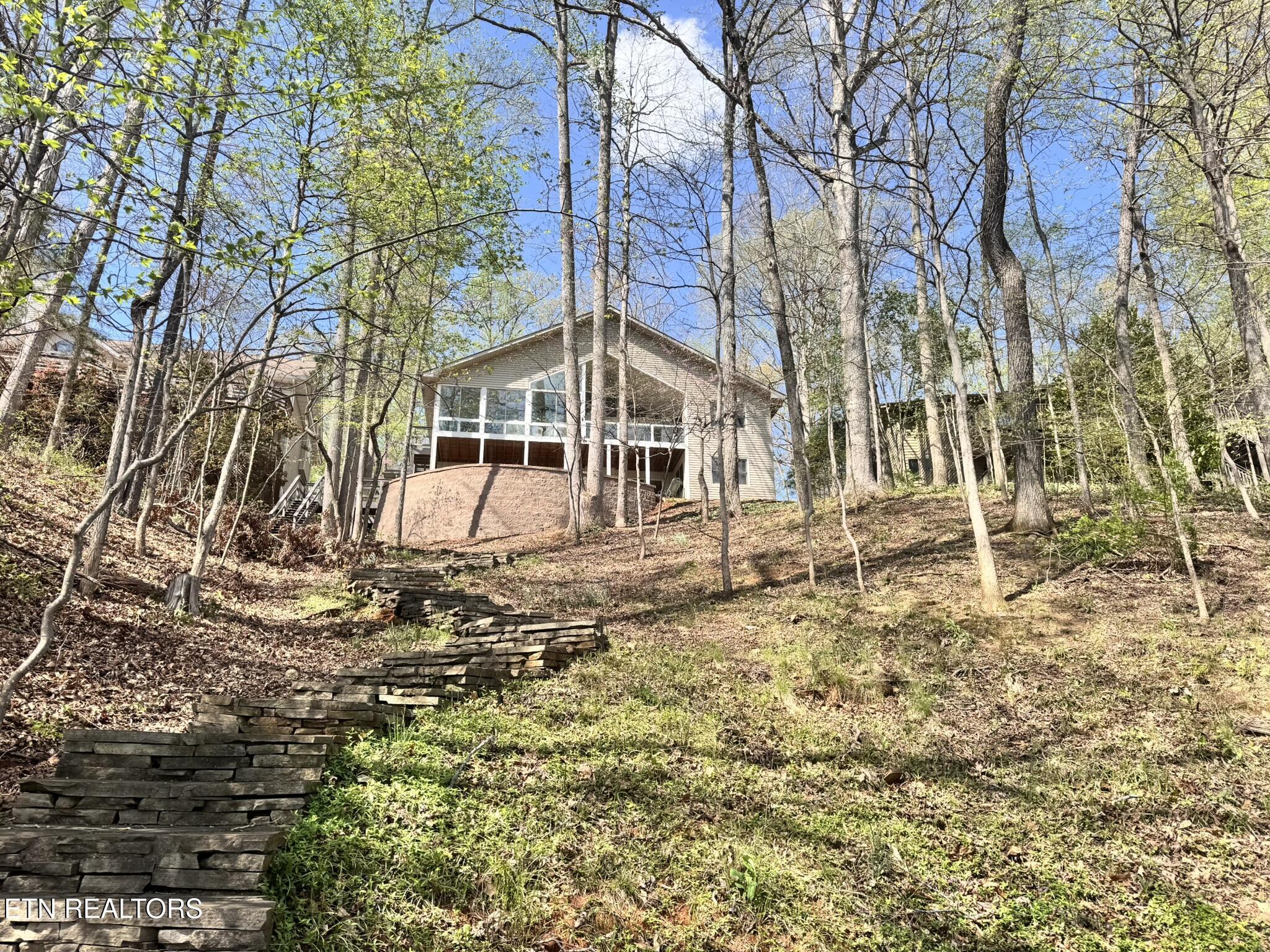 108 Tigitsi Lane, Loudon, TN - Fort Loudoun and Tellico Lake Real Estate - Image# 4