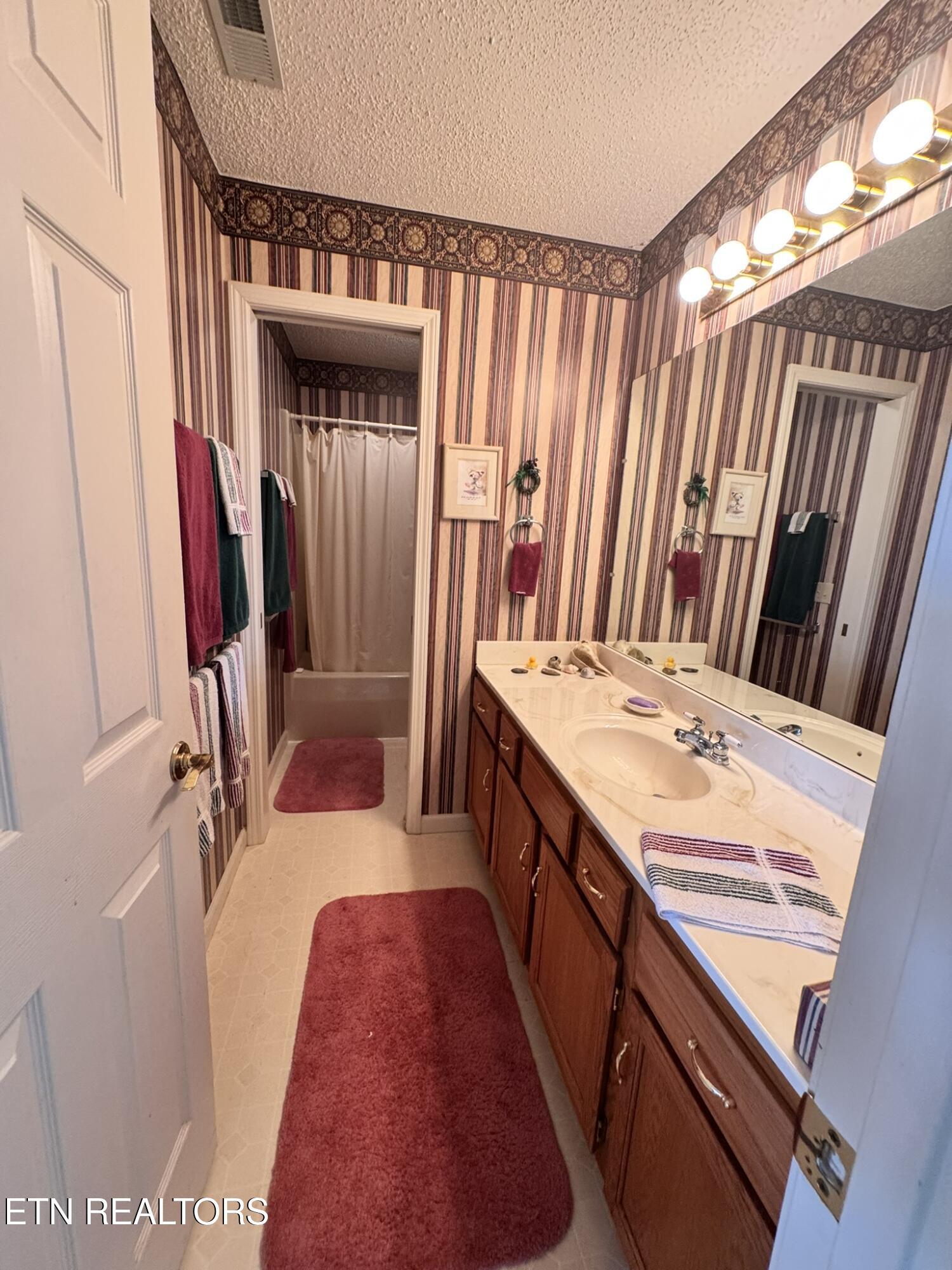 108 Tigitsi Lane, Loudon, TN - Fort Loudoun and Tellico Lake Real Estate - Image# 27