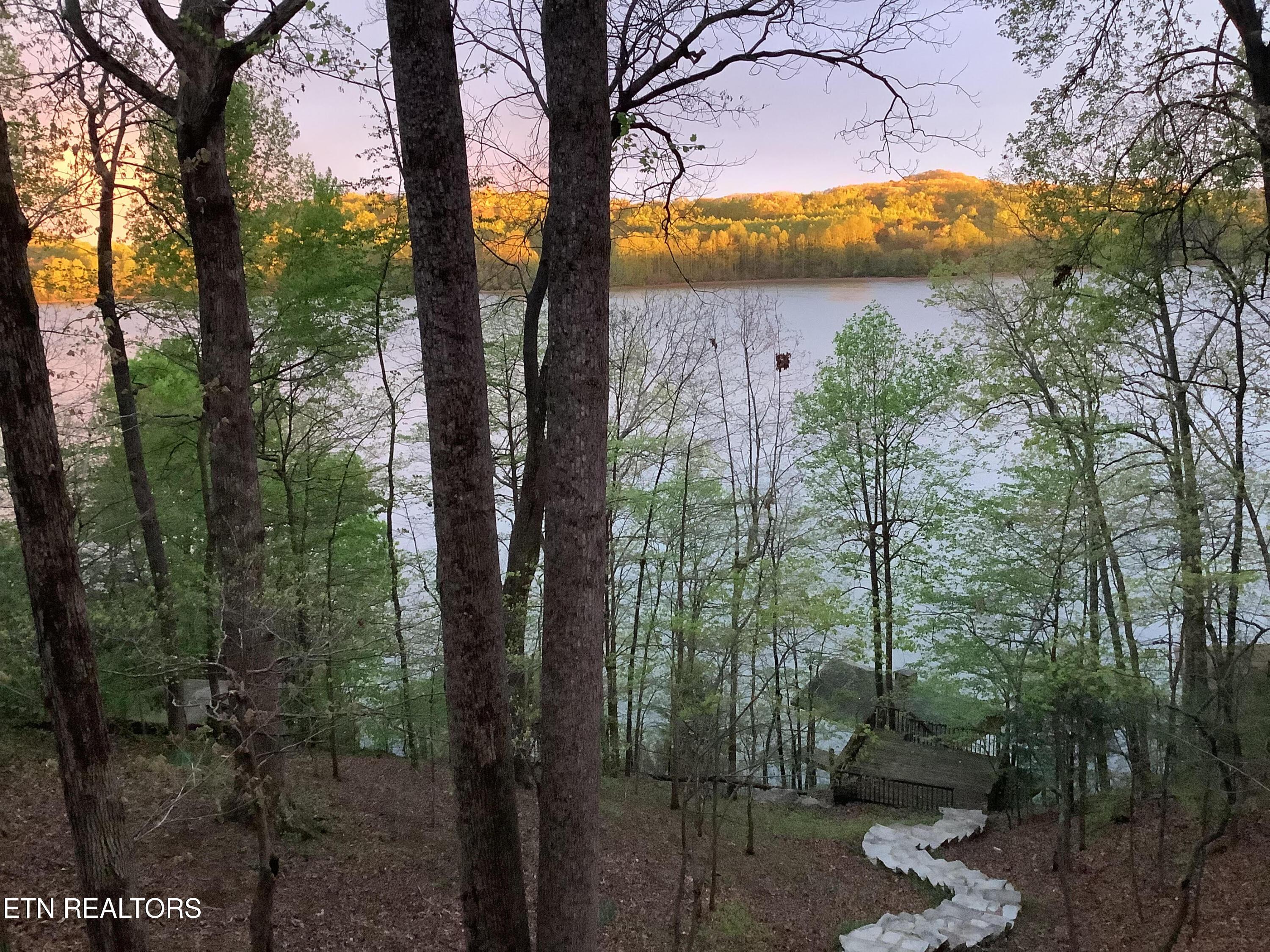 108 Tigitsi Lane, Loudon, TN - Fort Loudoun and Tellico Lake Real Estate - Image# 2