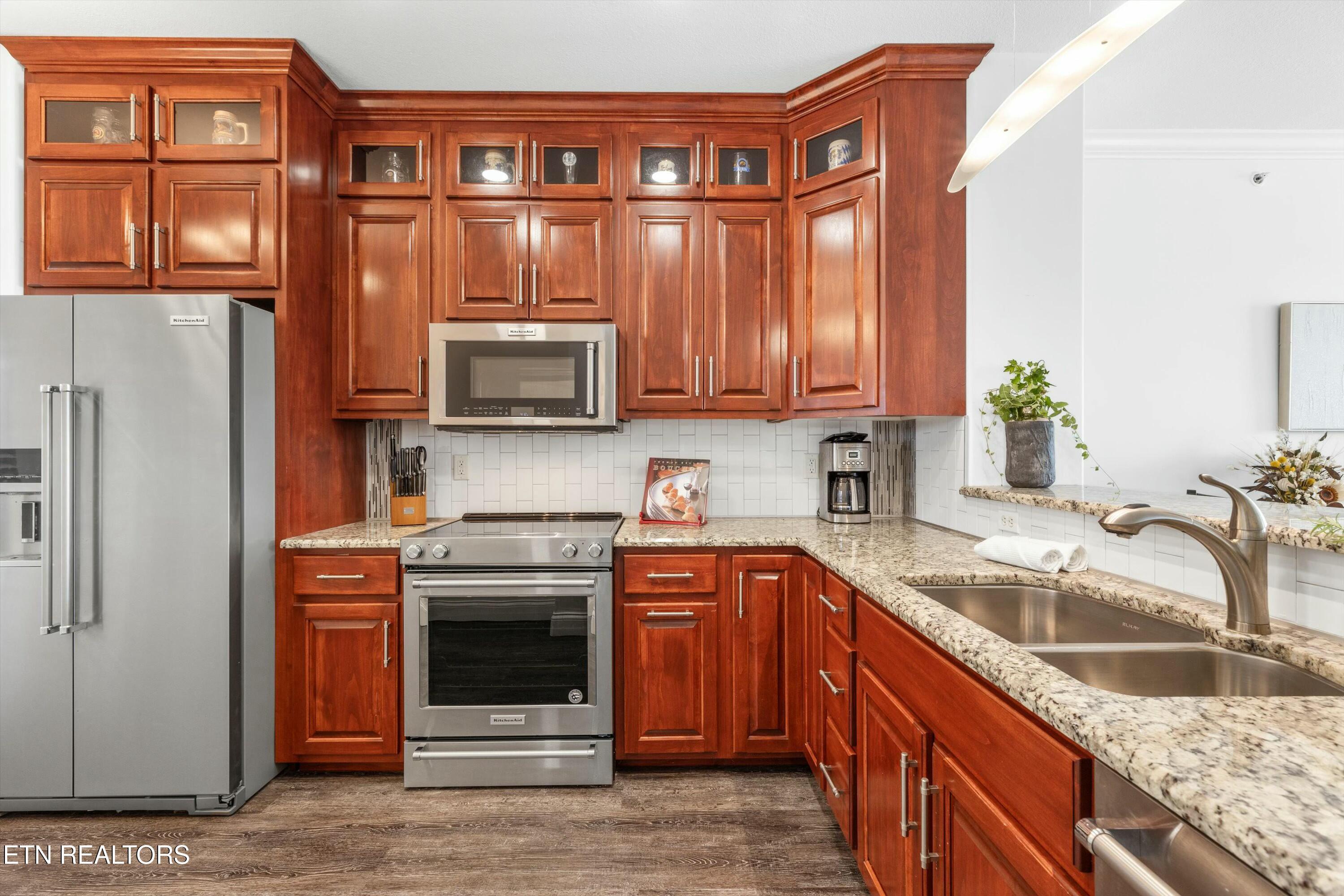 535 Rarity Bay Pkwy, Vonore, TN - Fort Loudoun and Tellico Lake Real Estate - Image# 4